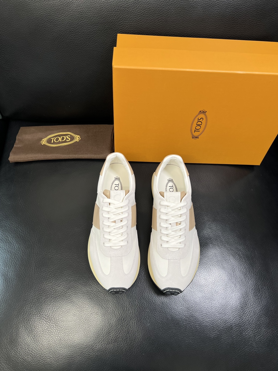 Tods 高品质 顶级工艺品 托德斯 专柜新款原厂配置，意大利进口牛皮拼布面料，进口牛里垫，透气舒适，鞋