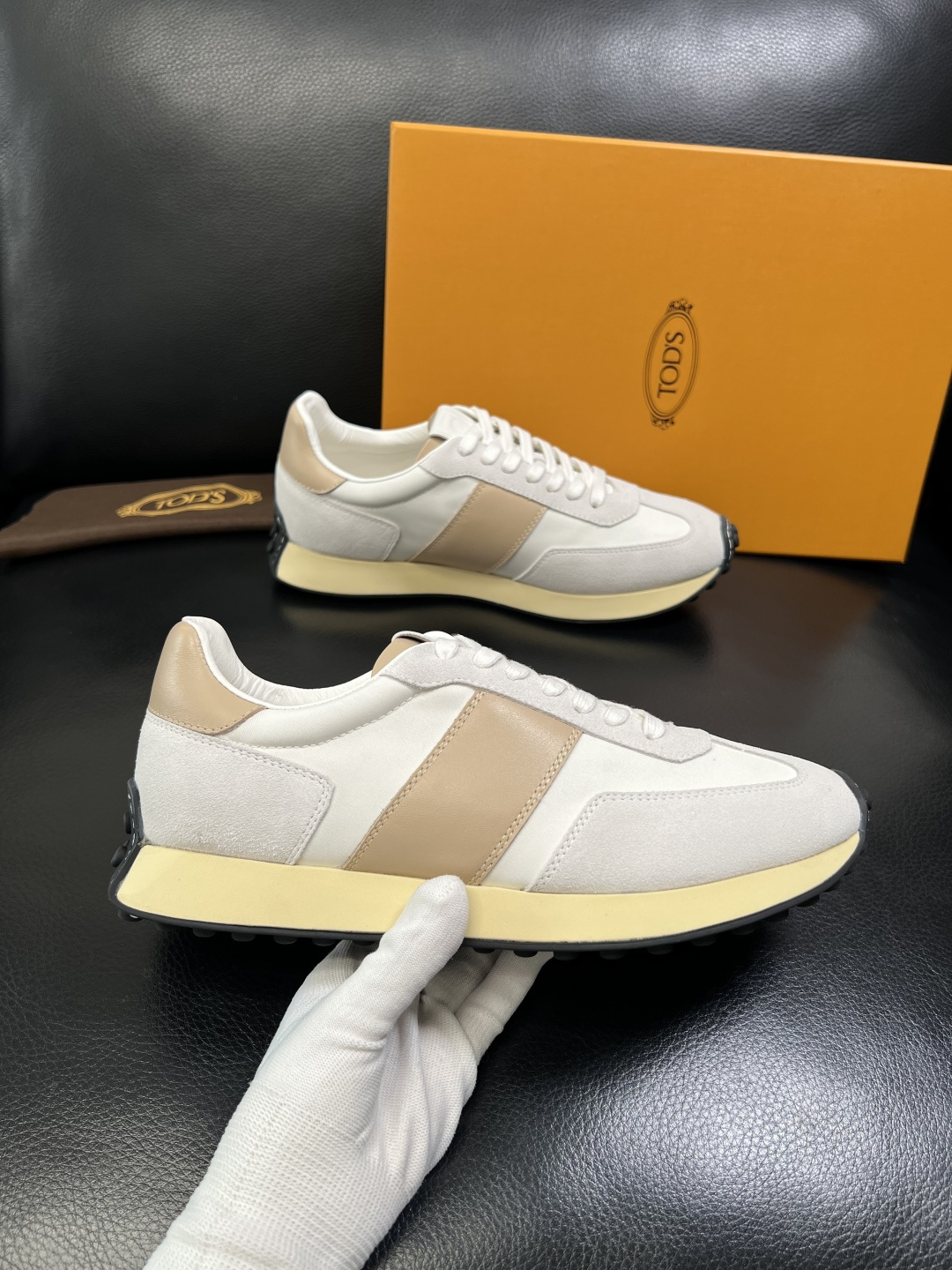 Tods 高品质 顶级工艺品 托德斯 专柜新款原厂配置，意大利进口牛皮拼布面料，进口牛里垫，透气舒适，鞋