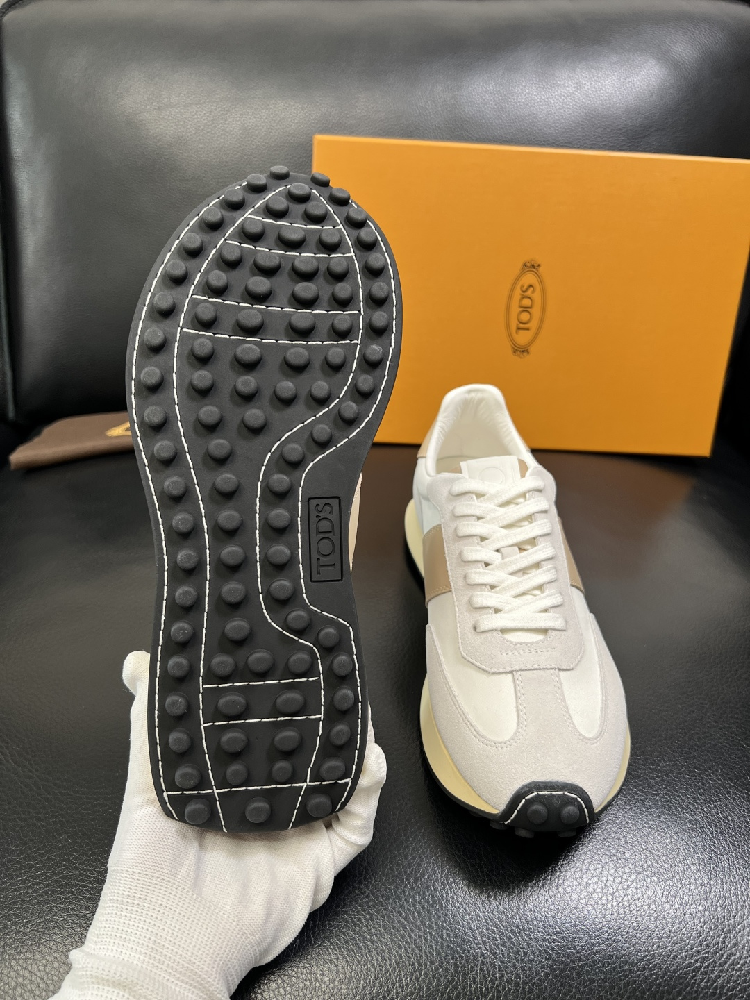 Tods 高品质 顶级工艺品 托德斯 专柜新款原厂配置，意大利进口牛皮拼布面料，进口牛里垫，透气舒适，鞋