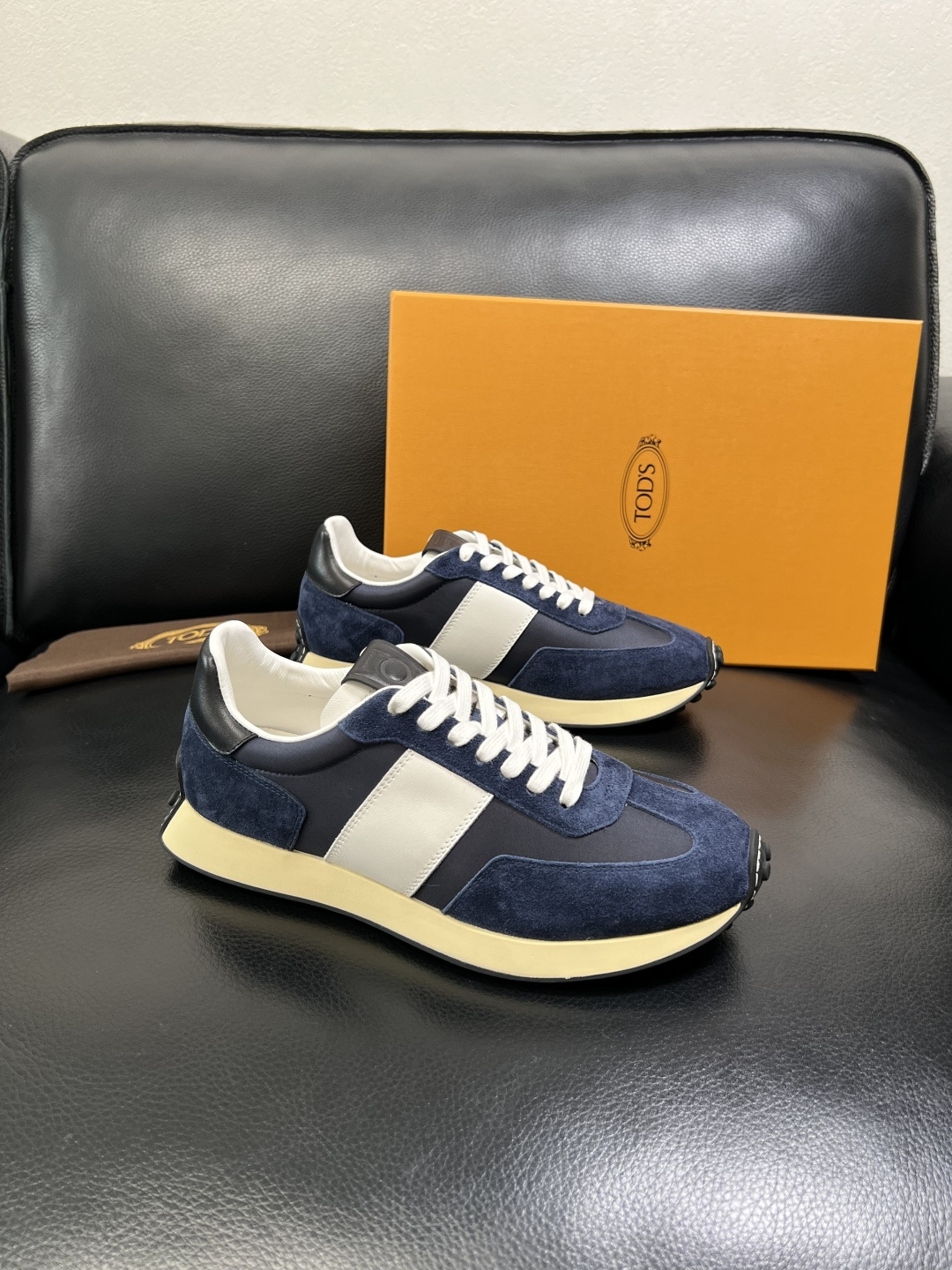 Tods 高品质 顶级工艺品 托德斯 专柜新款原厂配置，意大利进口牛皮拼布面料，进口牛里垫，透气舒适，鞋