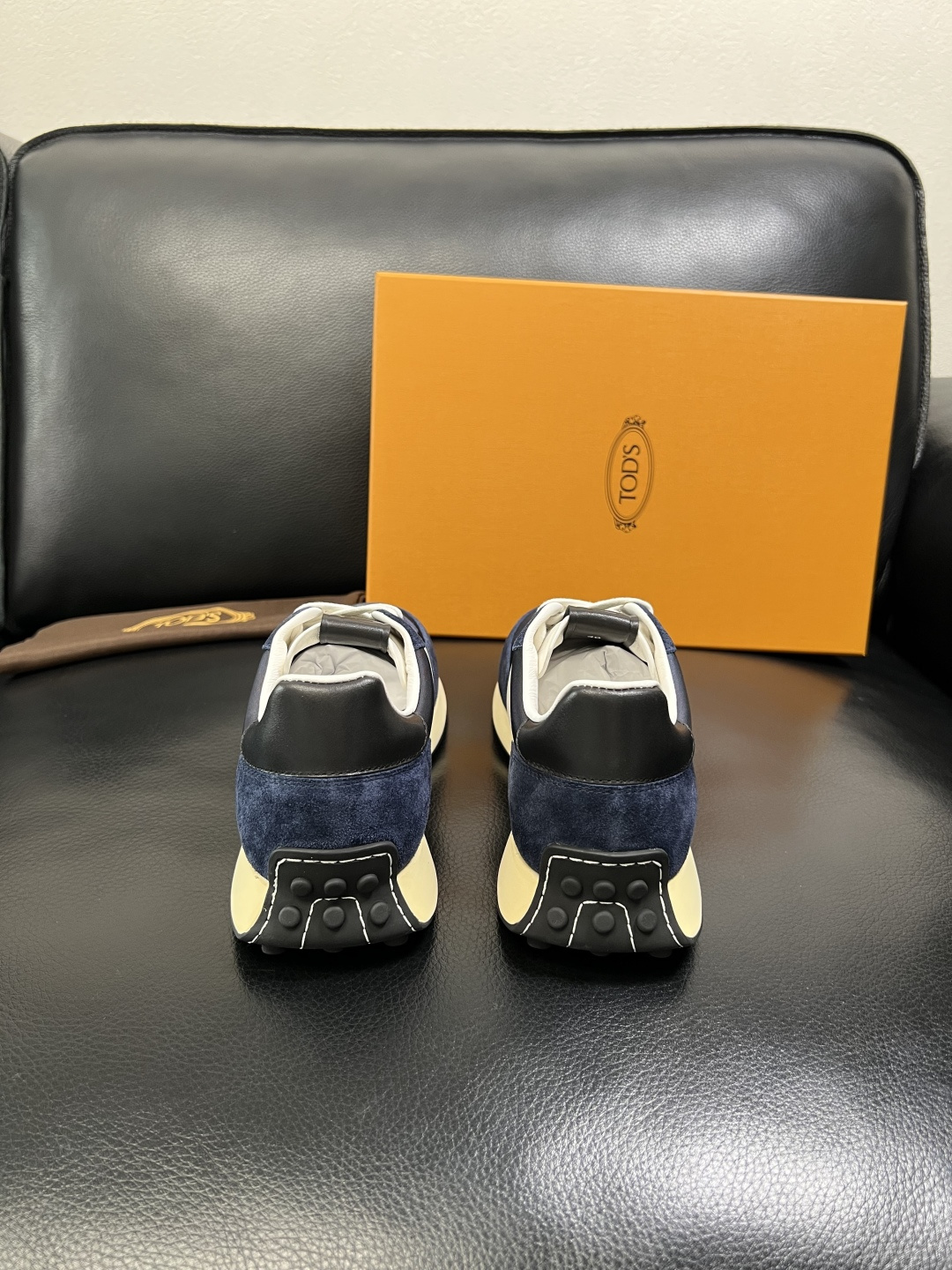 Tods 高品质 顶级工艺品 托德斯 专柜新款原厂配置，意大利进口牛皮拼布面料，进口牛里垫，透气舒适，鞋