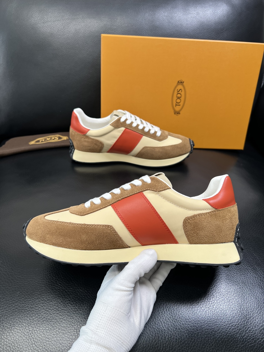 Tods 高品质 顶级工艺品 托德斯 专柜新款原厂配置，意大利进口牛皮拼布面料，进口牛里垫，透气舒适，鞋