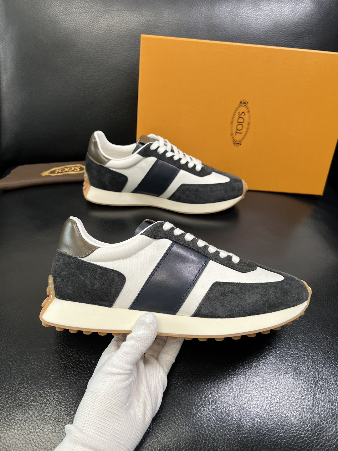 Tods 高品质 顶级工艺品 托德斯 专柜新款原厂配置，意大利进口牛皮拼布面料，进口牛里垫，透气舒适，鞋