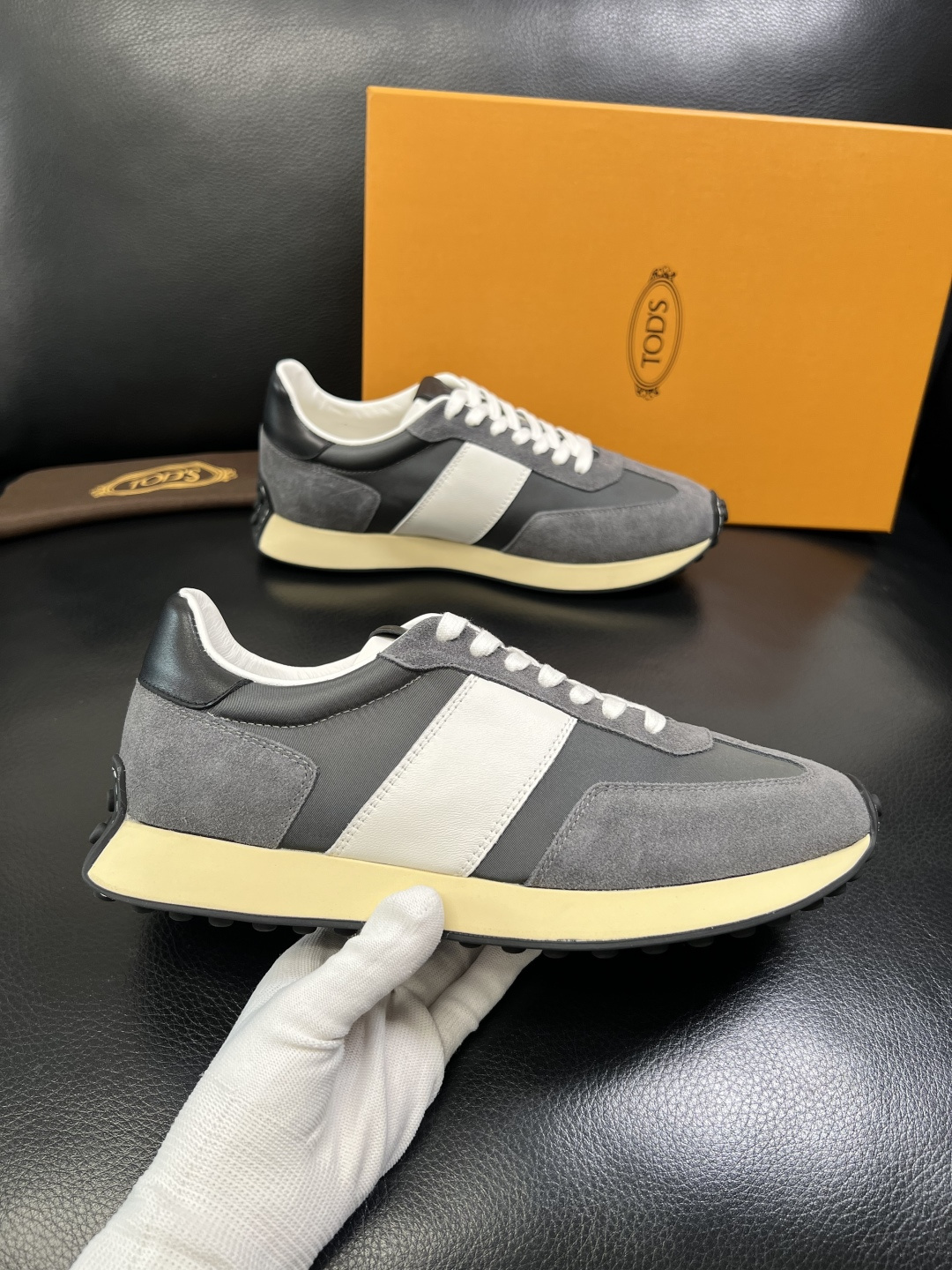 Tods 高品质 顶级工艺品 托德斯 专柜新款原厂配置，意大利进口牛皮拼布面料，进口牛里垫，透气舒适，鞋