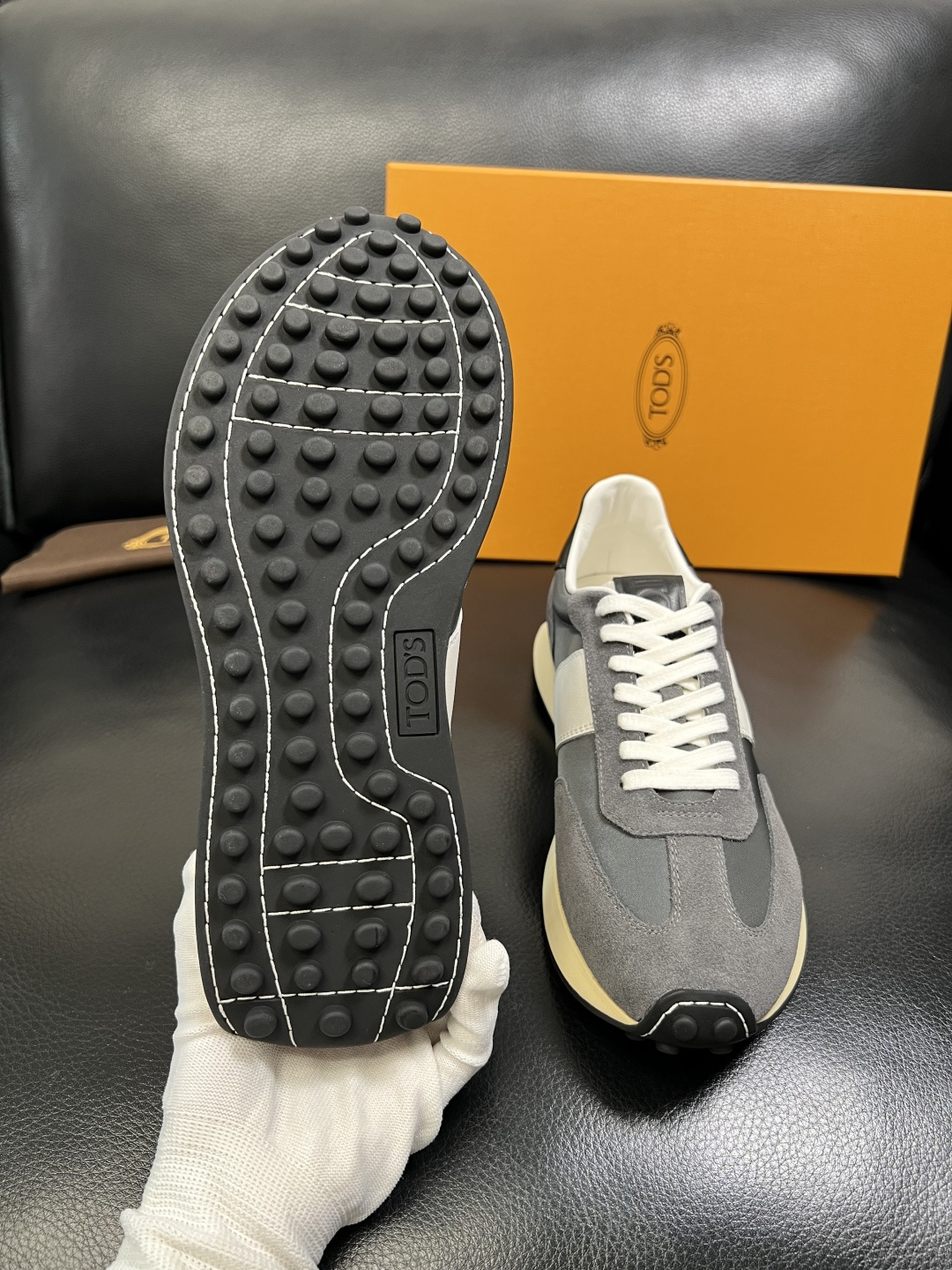 Tods 高品质 顶级工艺品 托德斯 专柜新款原厂配置，意大利进口牛皮拼布面料，进口牛里垫，透气舒适，鞋