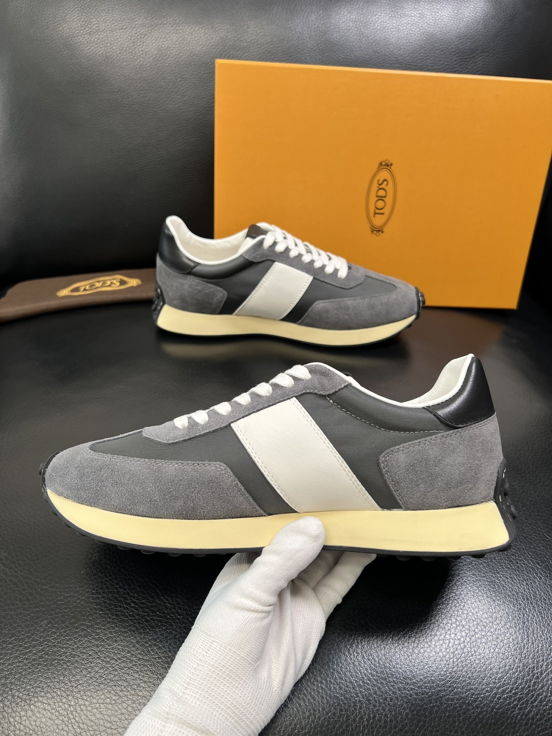 Tods 高品质 顶级工艺品 托德斯 专柜新款原厂配置，意大利进口牛皮拼布面料，进口牛里垫，透气舒适，鞋