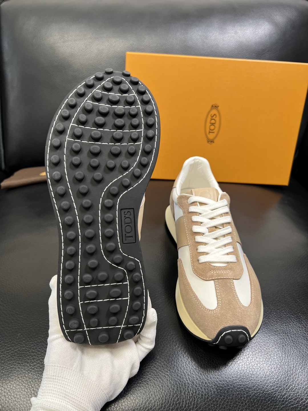 Tods 高品质 顶级工艺品 托德斯 专柜新款原厂配置，意大利进口牛皮拼布面料，进口牛里垫，透气舒适，鞋