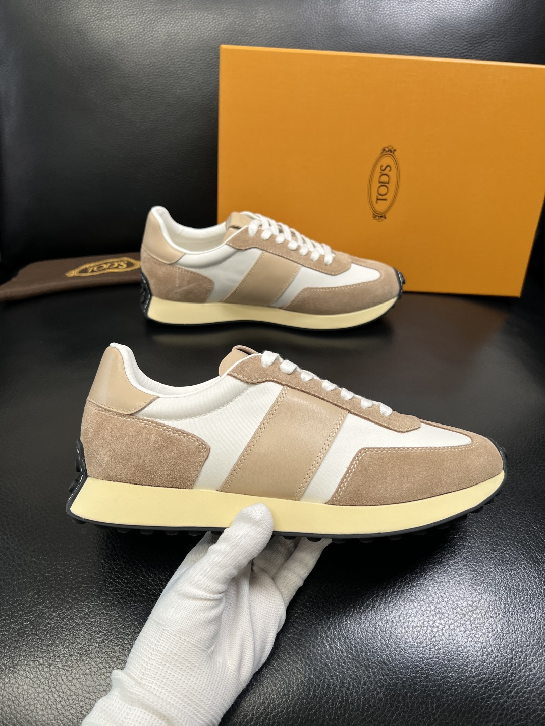 Tods 高品质 顶级工艺品 托德斯 专柜新款原厂配置，意大利进口牛皮拼布面料，进口牛里垫，透气舒适，鞋