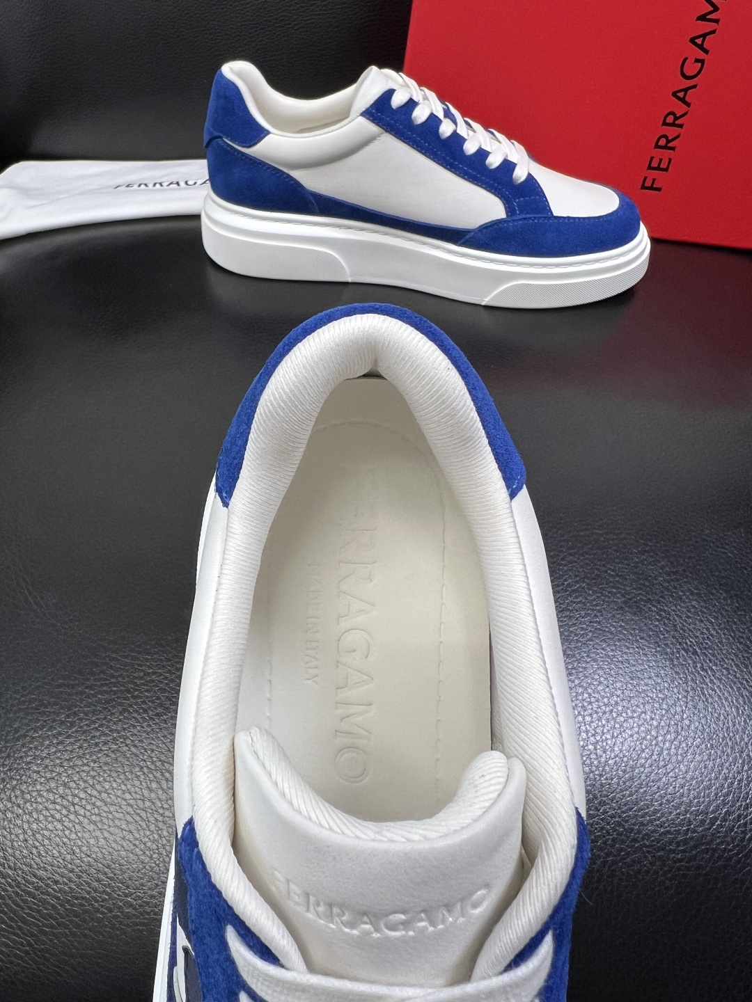 Ferragamo 高品质 顶级工艺品 菲拉格慕 专柜同步发售原厂配置，意大利进口原版牛皮，进口水染牛里