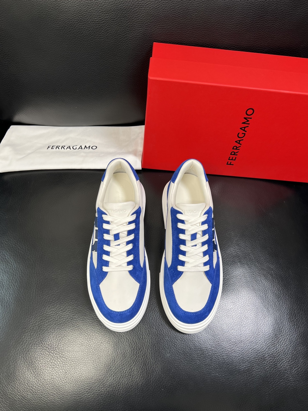 Ferragamo 高品质 顶级工艺品 菲拉格慕 专柜同步发售原厂配置，意大利进口原版牛皮，进口水染牛里