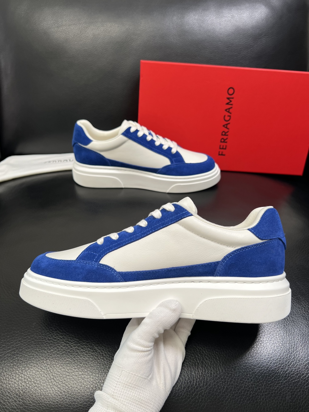 Ferragamo 高品质 顶级工艺品 菲拉格慕 专柜同步发售原厂配置，意大利进口原版牛皮，进口水染牛里