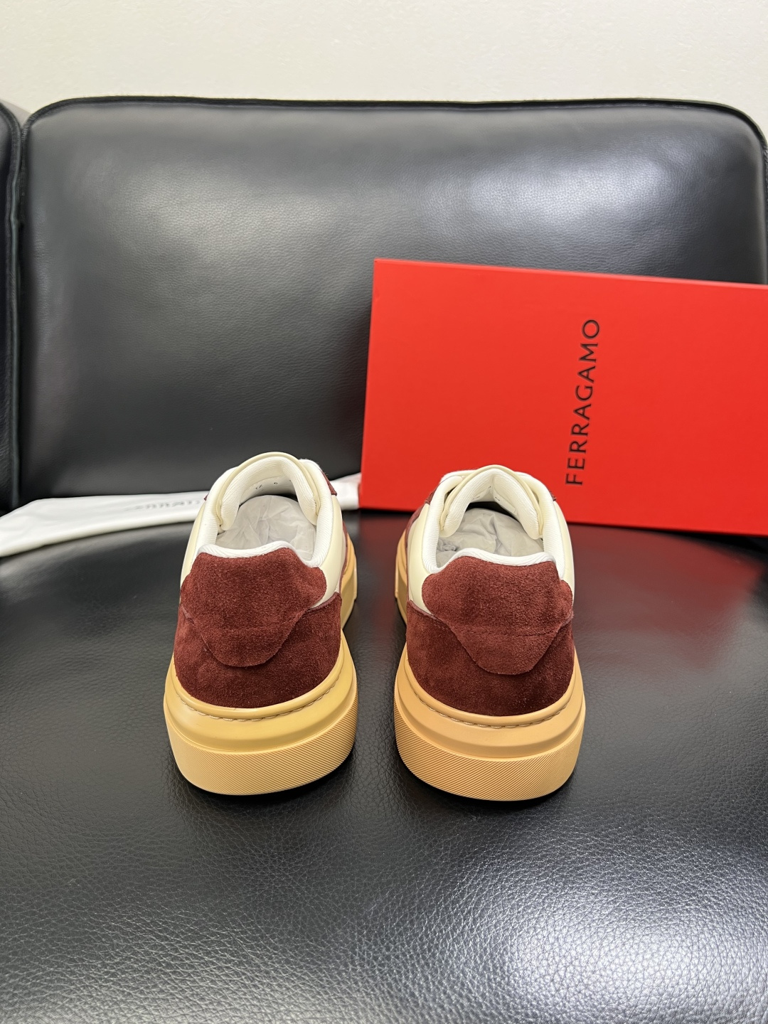 Ferragamo 高品质 顶级工艺品 菲拉格慕 专柜同步发售原厂配置，意大利进口原版牛皮，进口水染牛里