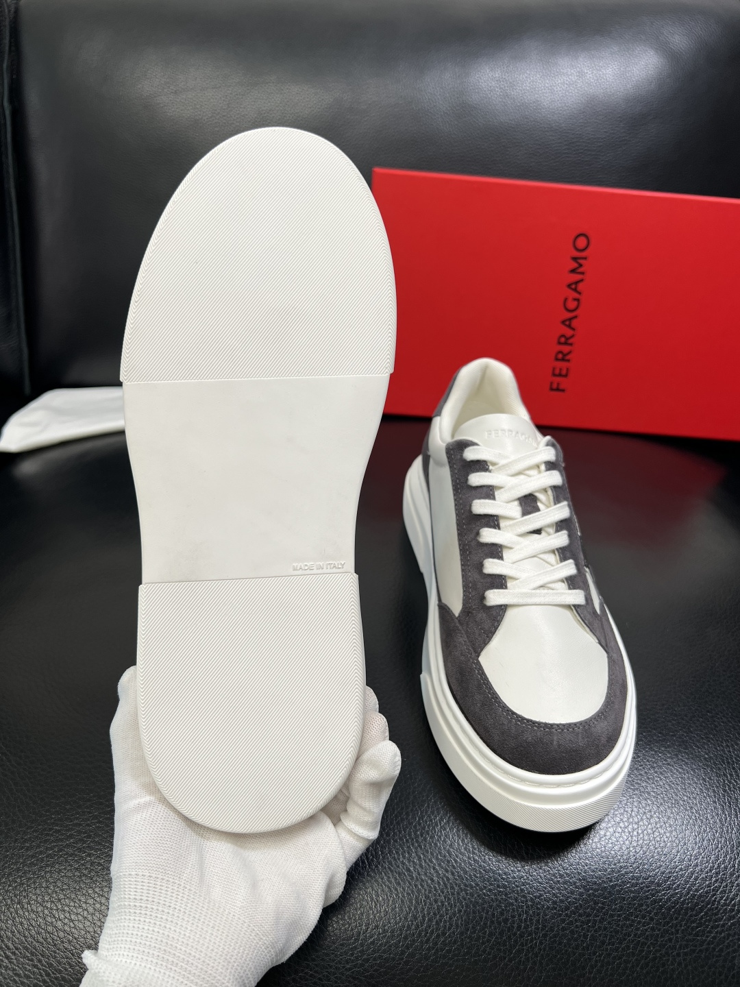 Ferragamo 高品质 顶级工艺品 菲拉格慕 专柜同步发售原厂配置，意大利进口原版牛皮，进口水染牛里