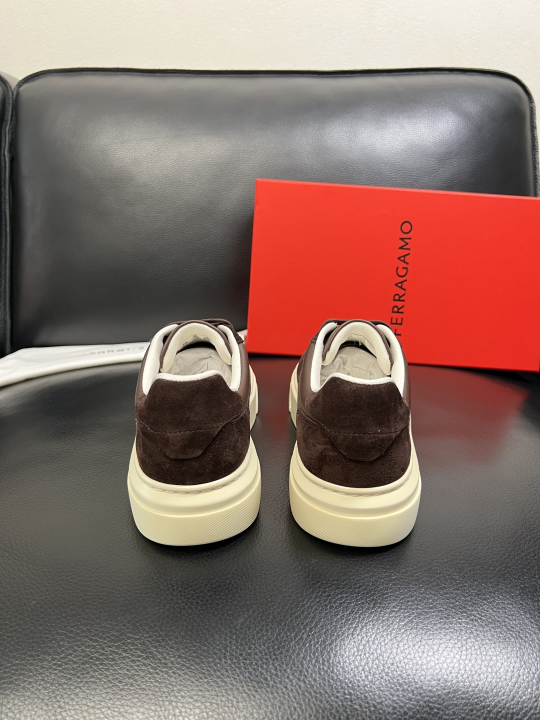 Ferragamo 高品质 顶级工艺品 菲拉格慕 专柜同步发售原厂配置，意大利进口原版牛皮，进口水染牛里