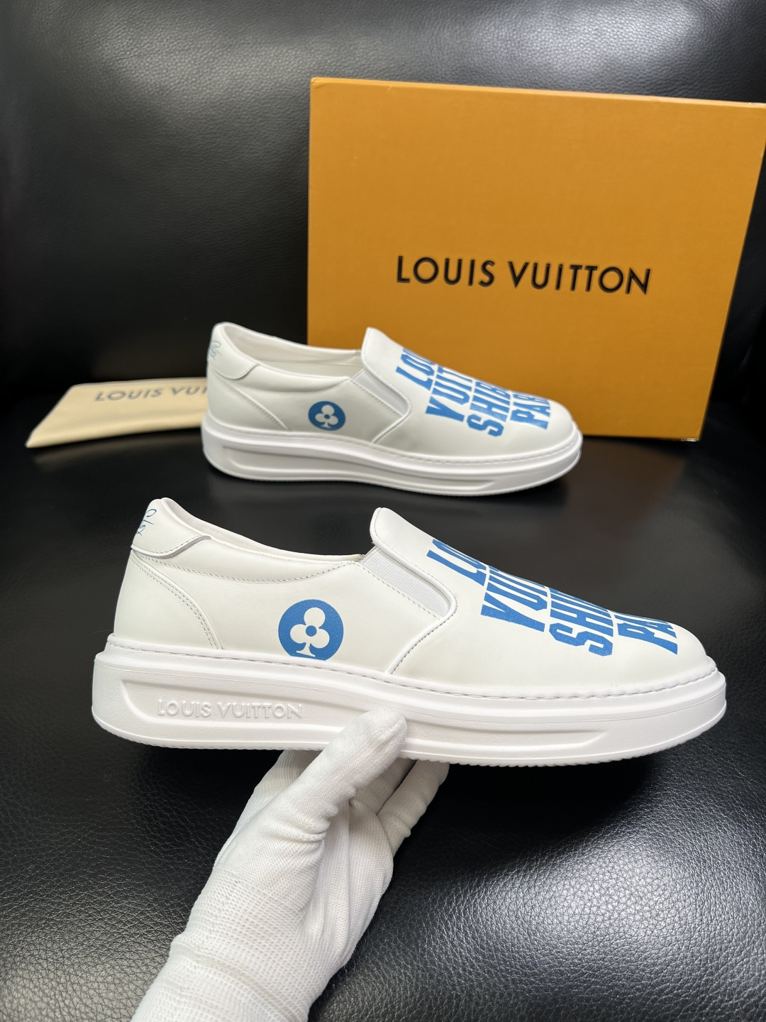 Lv 高品质 顶级工艺品 路易威登，运动板鞋专柜同步，鞋面意大利进口，高品质拼接缤纷色彩复杂工艺品，进口