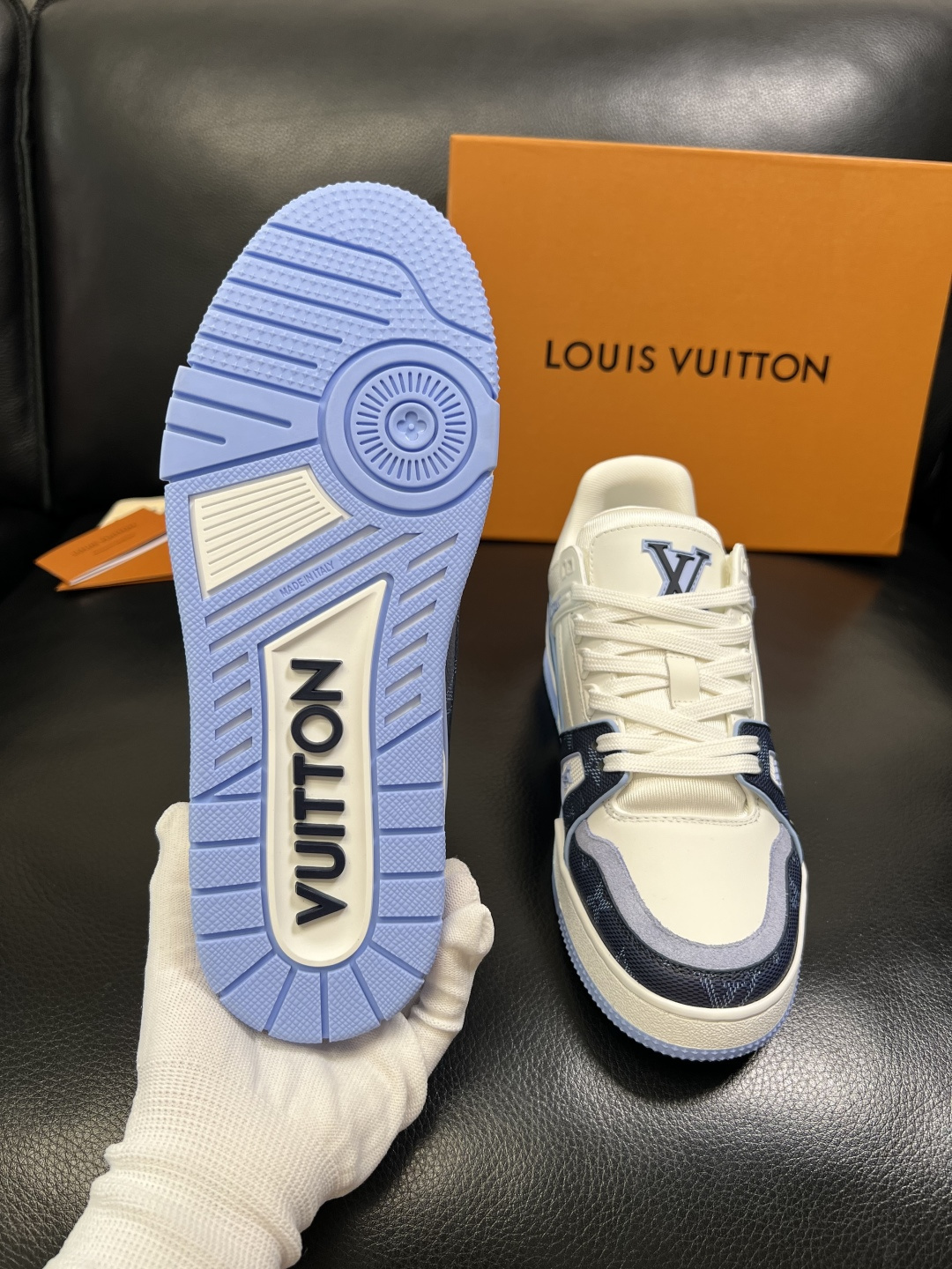 Lv 高品质 顶级工艺品 路易威登，运动板鞋专柜同步，鞋面意大利进口，高品质拼接缤纷色彩复杂工艺品，进口