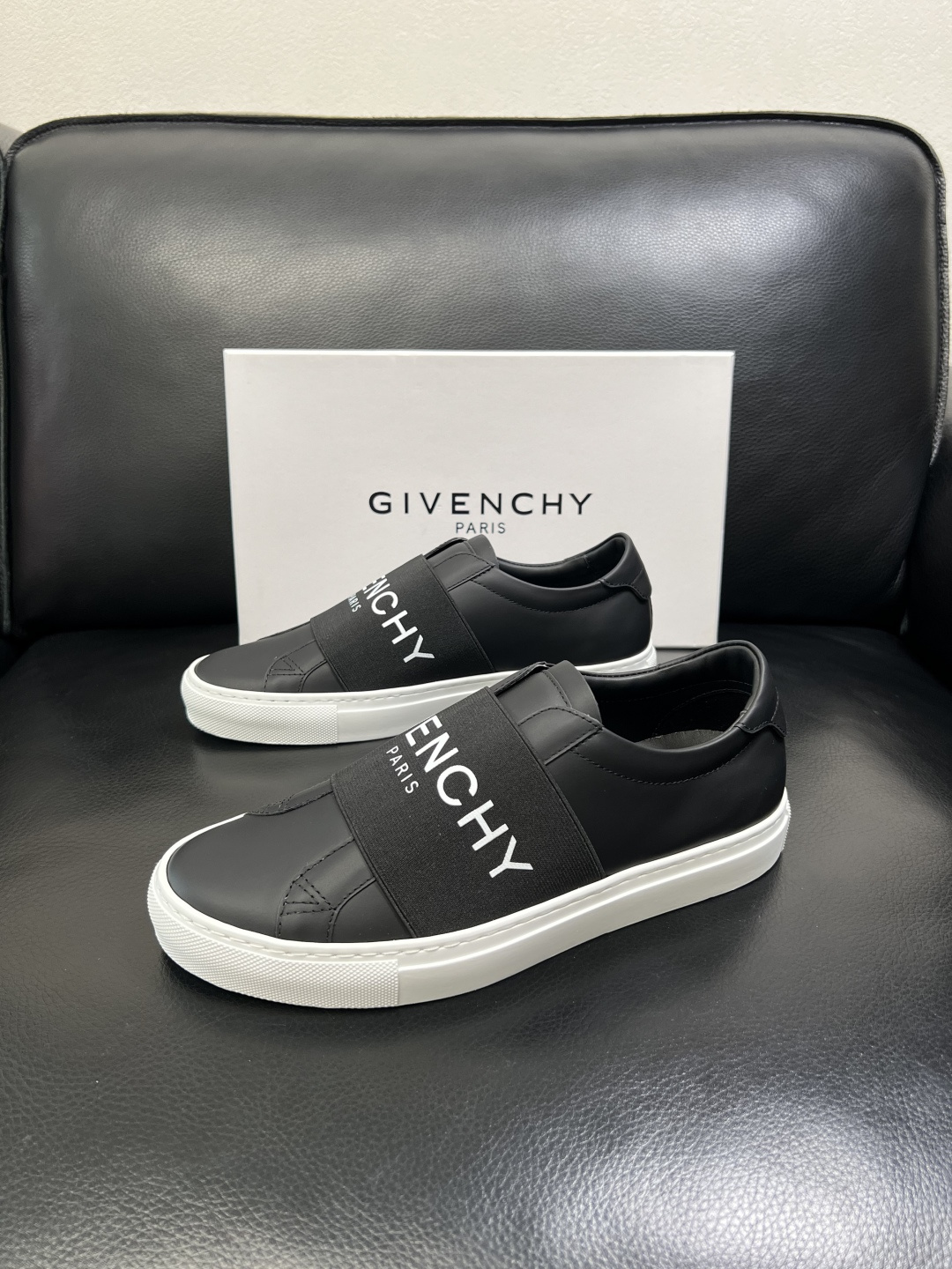 Givenchy 高品质 纪梵希 顶级工艺品 专柜新品同步，鞋面意大利进口牛皮拼布面料，进口水染牛皮内里