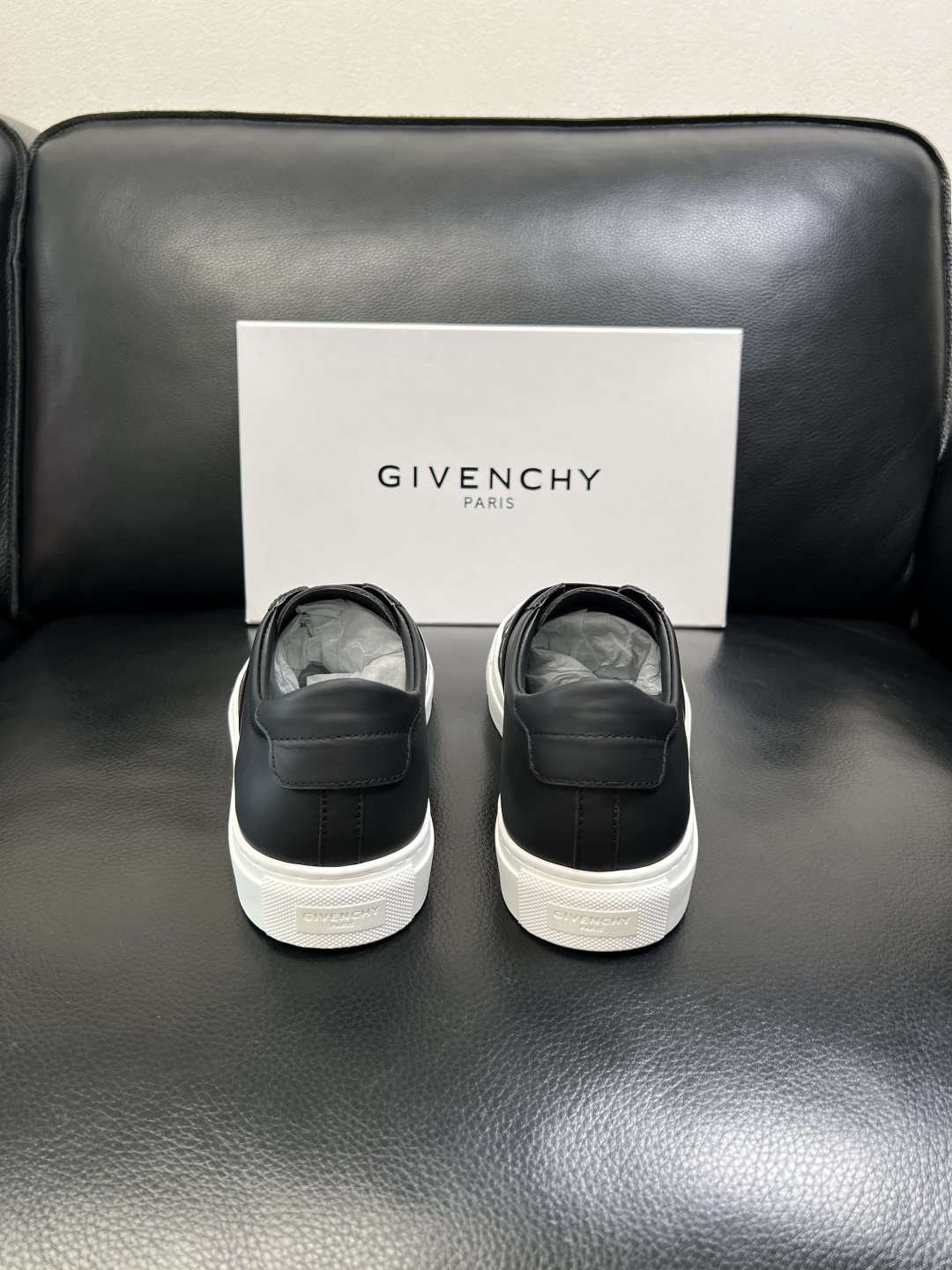 Givenchy 高品质 纪梵希 顶级工艺品 专柜新品同步，鞋面意大利进口牛皮拼布面料，进口水染牛皮内里