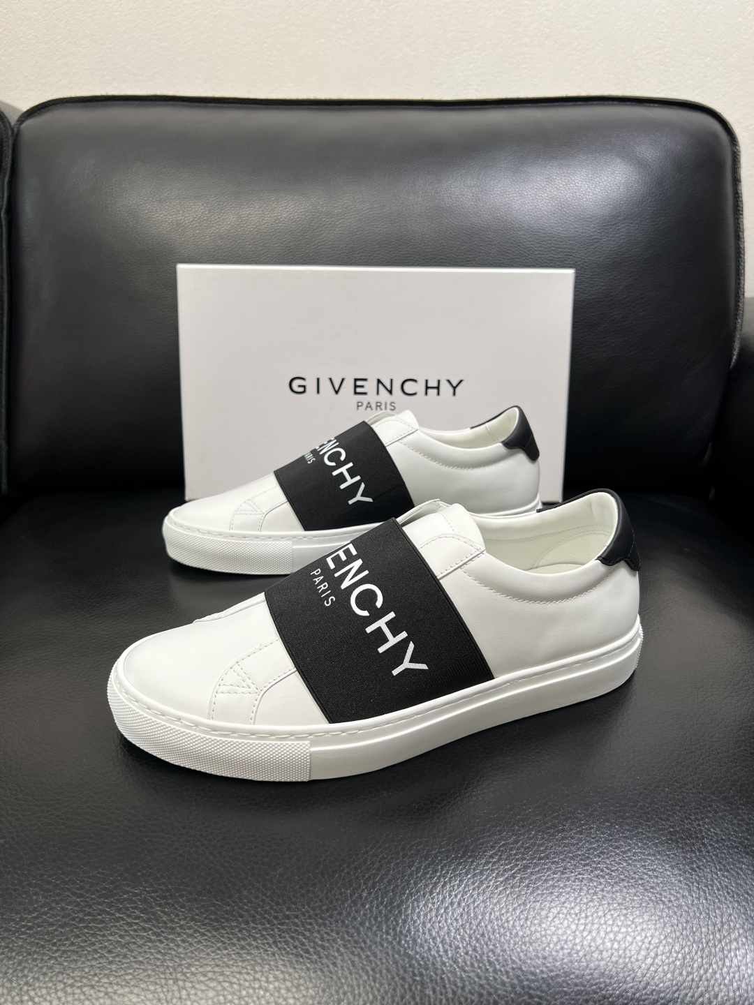 Givenchy 高品质 纪梵希 顶级工艺品 专柜新品同步，鞋面意大利进口牛皮拼布面料，进口水染牛皮内里