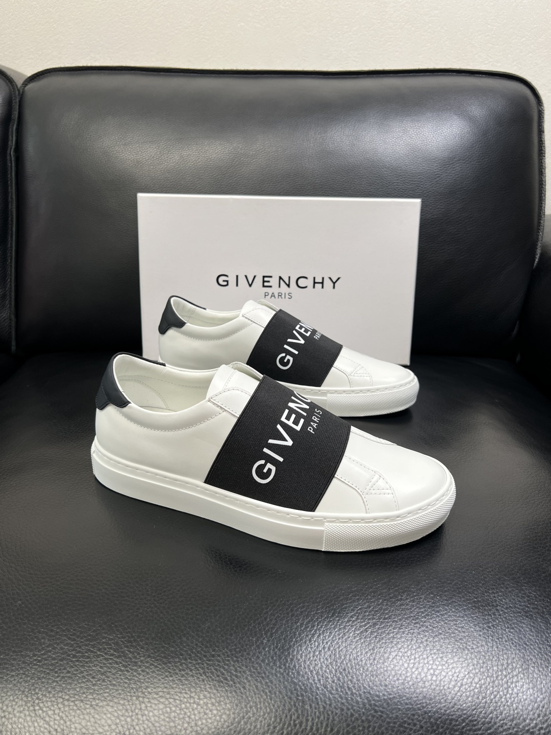 Givenchy 高品质 纪梵希 顶级工艺品 专柜新品同步，鞋面意大利进口牛皮拼布面料，进口水染牛皮内里