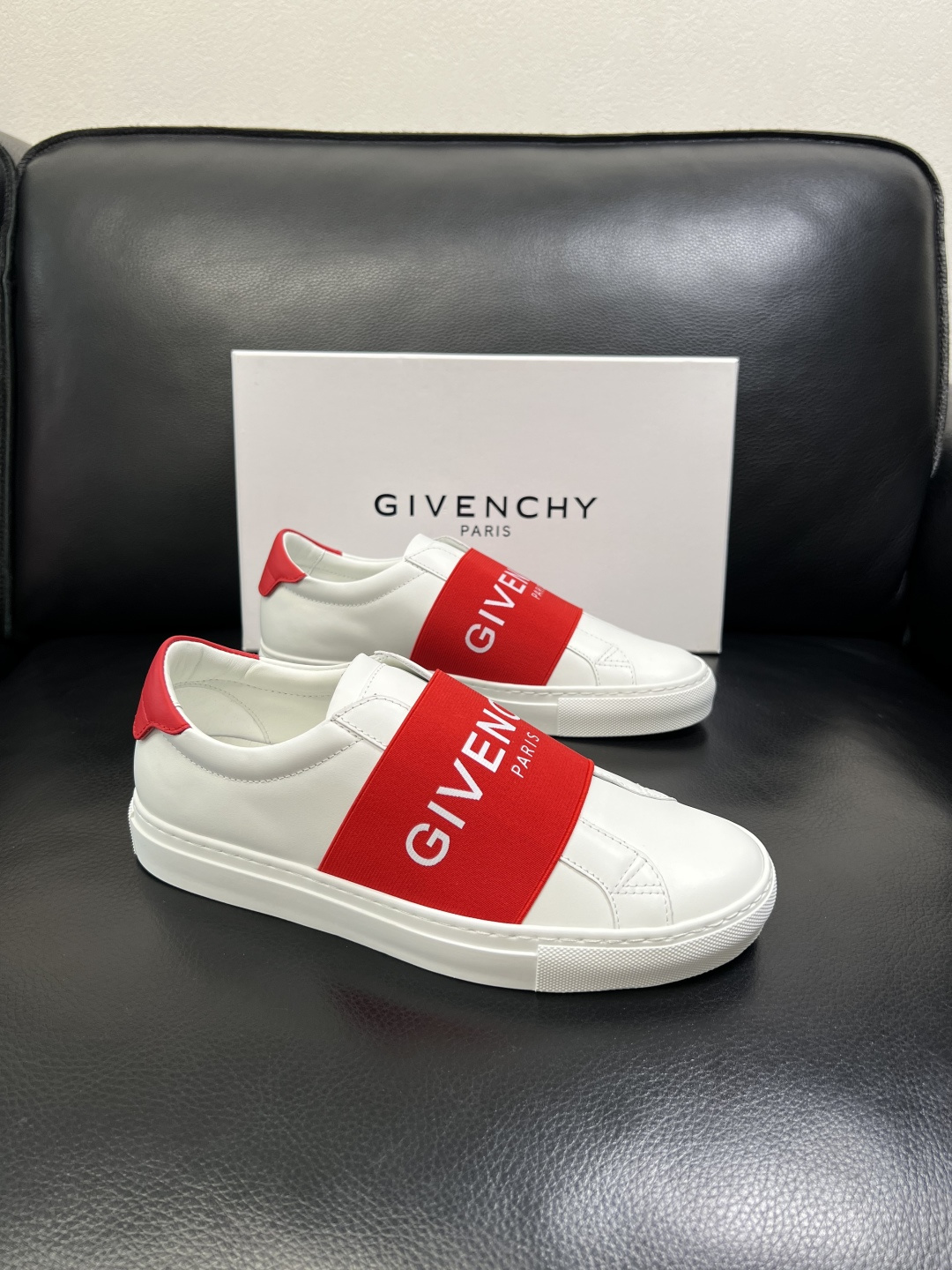 Givenchy 高品质 纪梵希 顶级工艺品 专柜新品同步，鞋面意大利进口牛皮拼布面料，进口水染牛皮内里