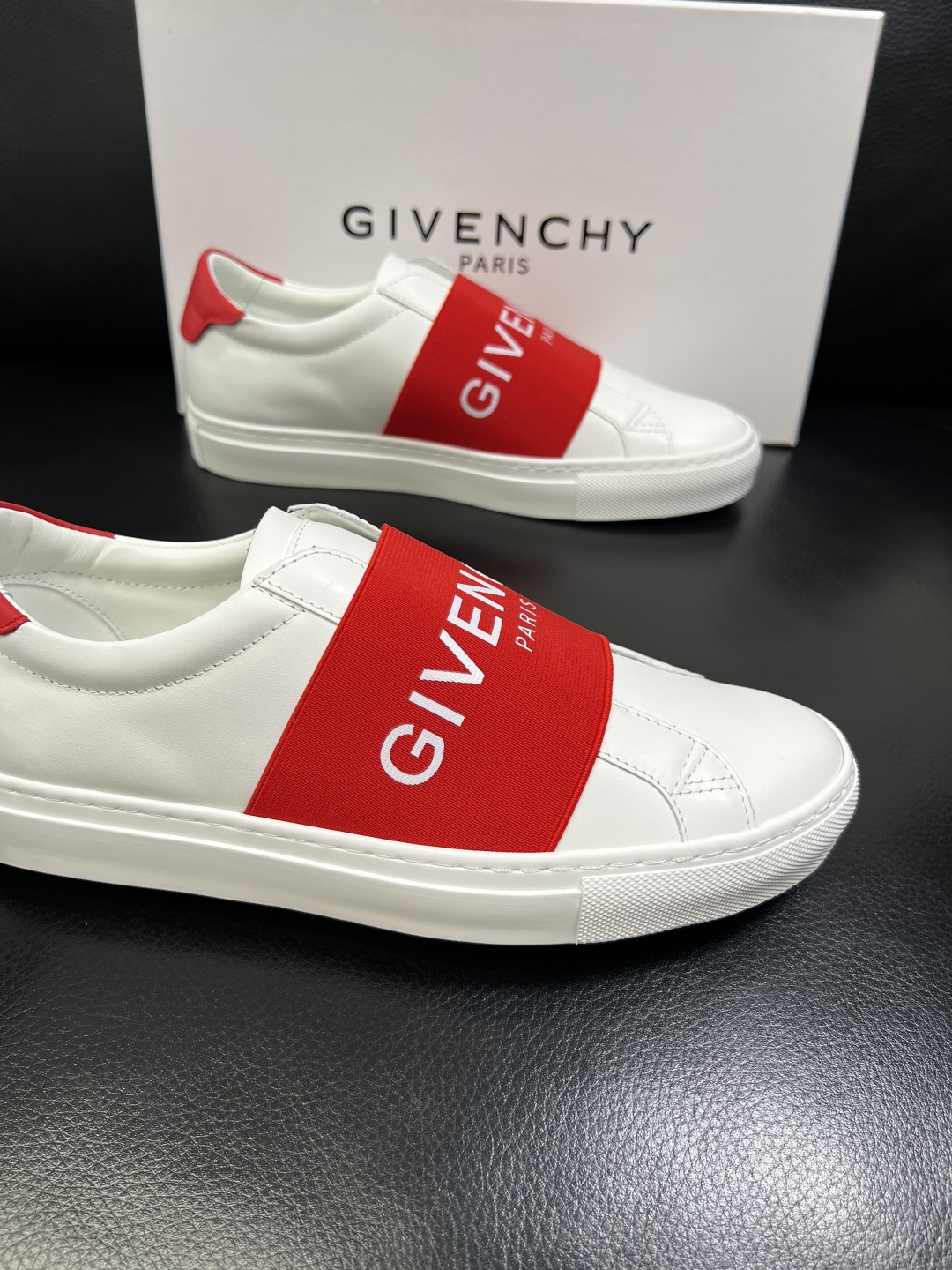 Givenchy 高品质 纪梵希 顶级工艺品 专柜新品同步，鞋面意大利进口牛皮拼布面料，进口水染牛皮内里
