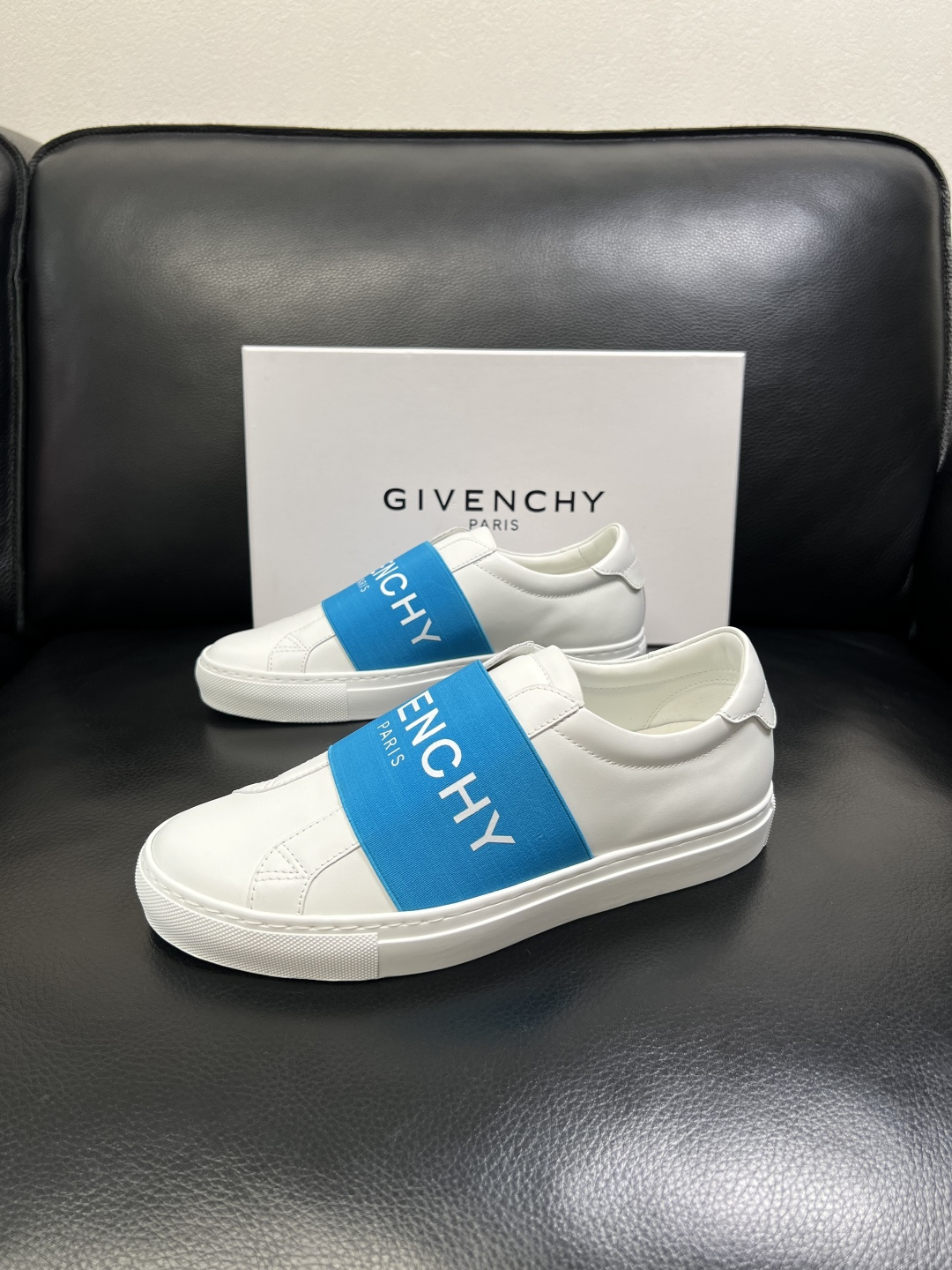 Givenchy 高品质 纪梵希 顶级工艺品 专柜新品同步，鞋面意大利进口牛皮拼布面料，进口水染牛皮内里