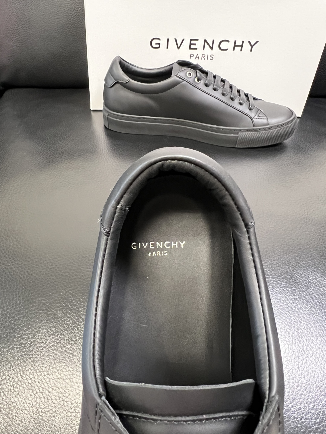 Givenchy 高品质 纪梵希 顶级工艺品 专柜新品同步，鞋面意大利进口牛皮拼布面料，进口水染牛皮内里