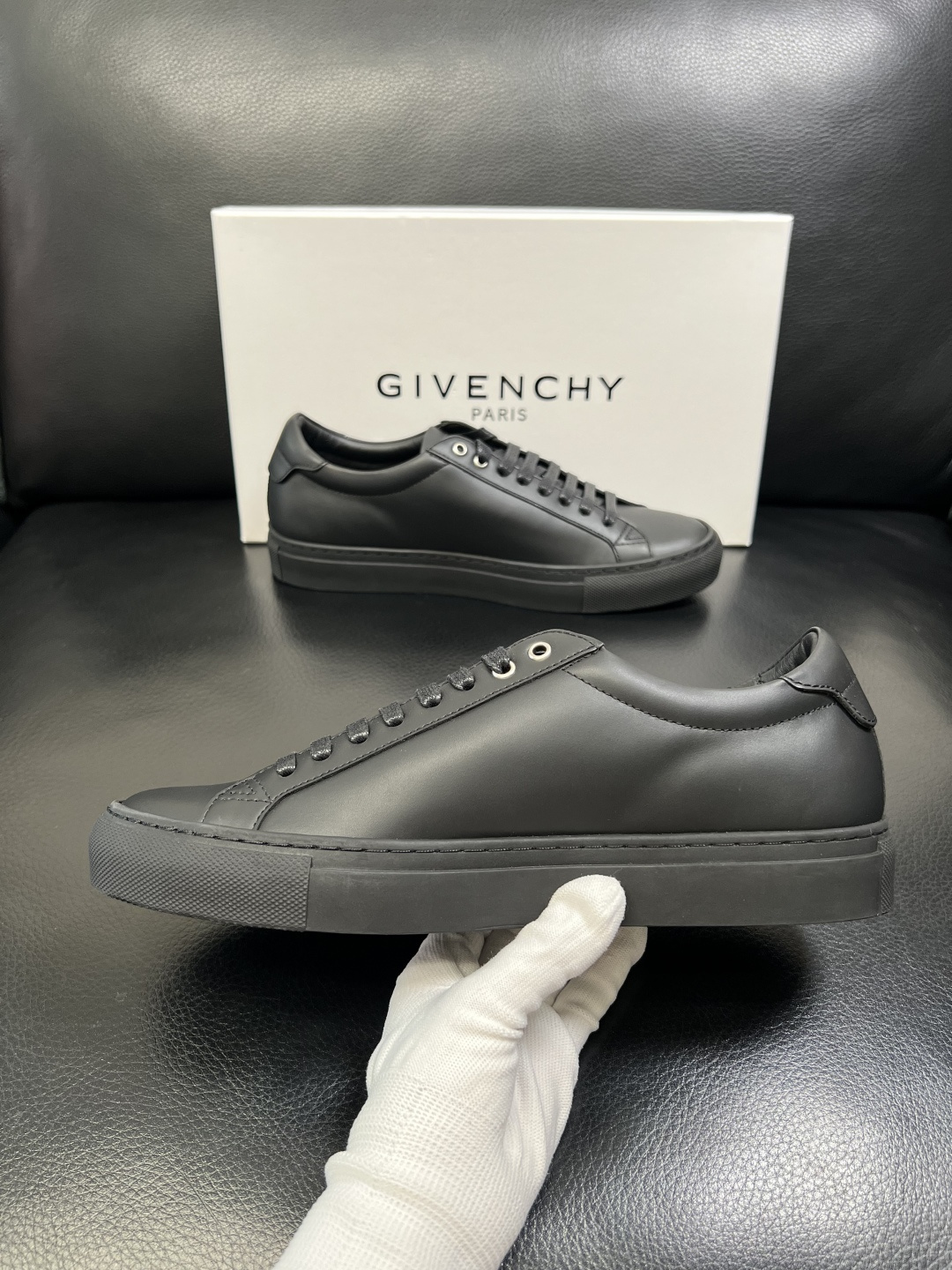 Givenchy 高品质 纪梵希 顶级工艺品 专柜新品同步，鞋面意大利进口牛皮拼布面料，进口水染牛皮内里