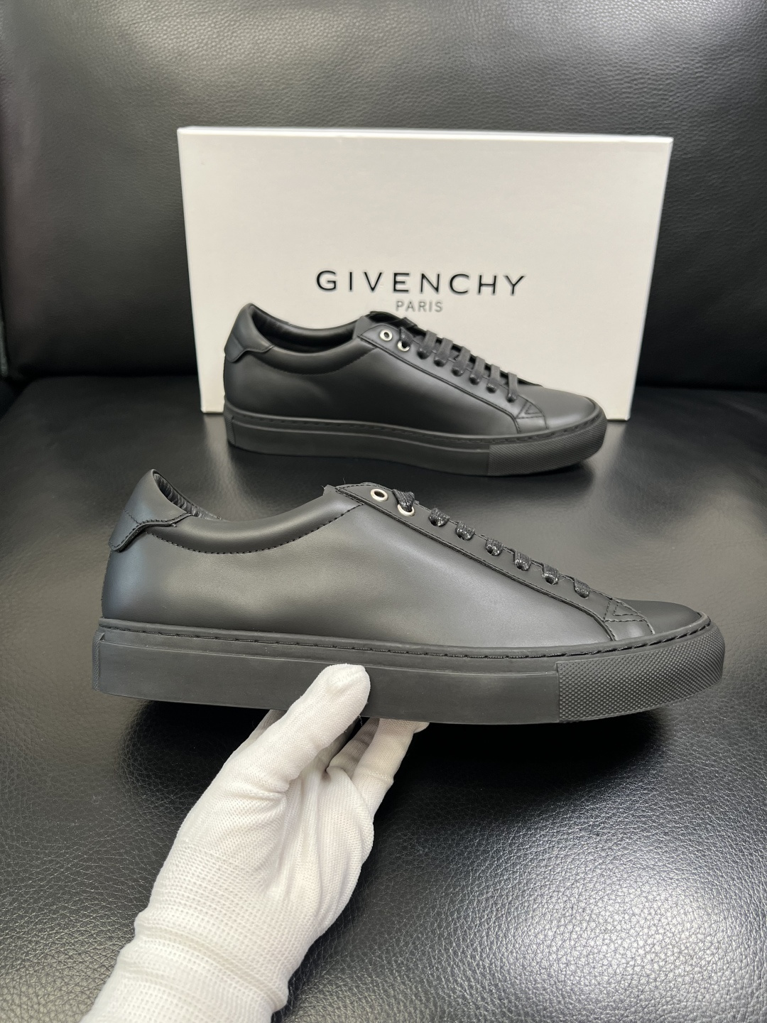 Givenchy 高品质 纪梵希 顶级工艺品 专柜新品同步，鞋面意大利进口牛皮拼布面料，进口水染牛皮内里