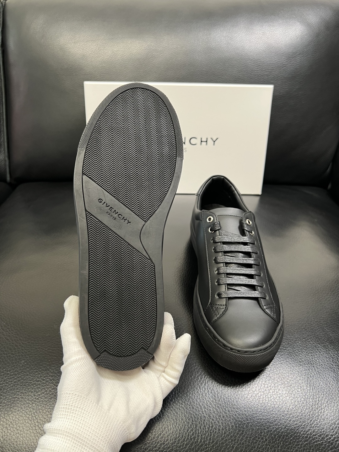 Givenchy 高品质 纪梵希 顶级工艺品 专柜新品同步，鞋面意大利进口牛皮拼布面料，进口水染牛皮内里