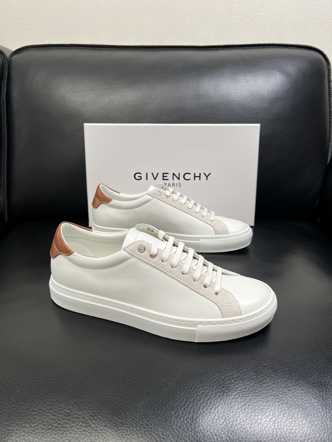 Givenchy 高品质 纪梵希 顶级工艺品 专柜新品同步，鞋面意大利进口牛皮拼布面料，进口水染牛皮内里