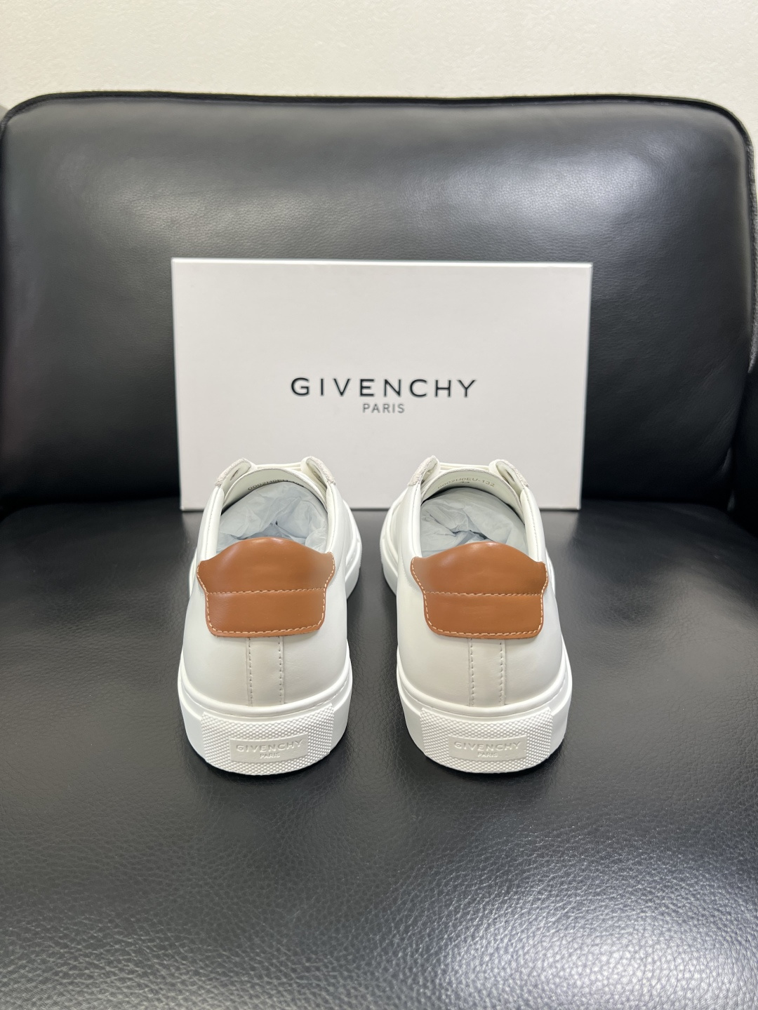 Givenchy 高品质 纪梵希 顶级工艺品 专柜新品同步，鞋面意大利进口牛皮拼布面料，进口水染牛皮内里