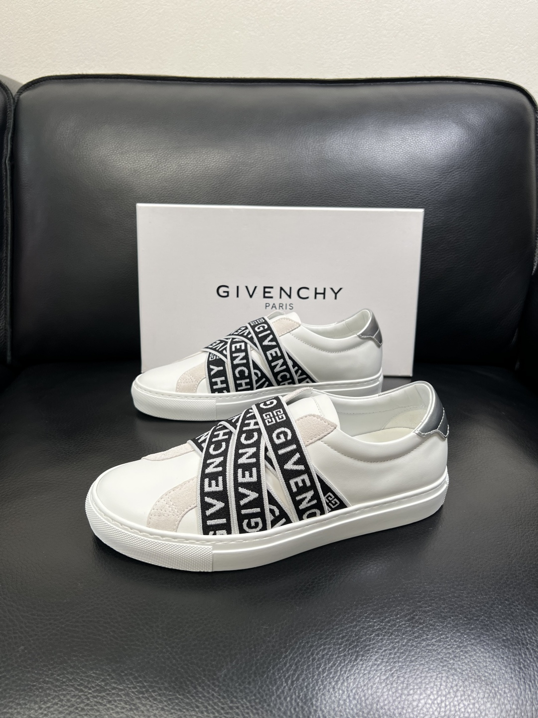 Givenchy 高品质 纪梵希 顶级工艺品 专柜新品同步，鞋面意大利进口牛皮拼布面料，进口水染牛皮内里
