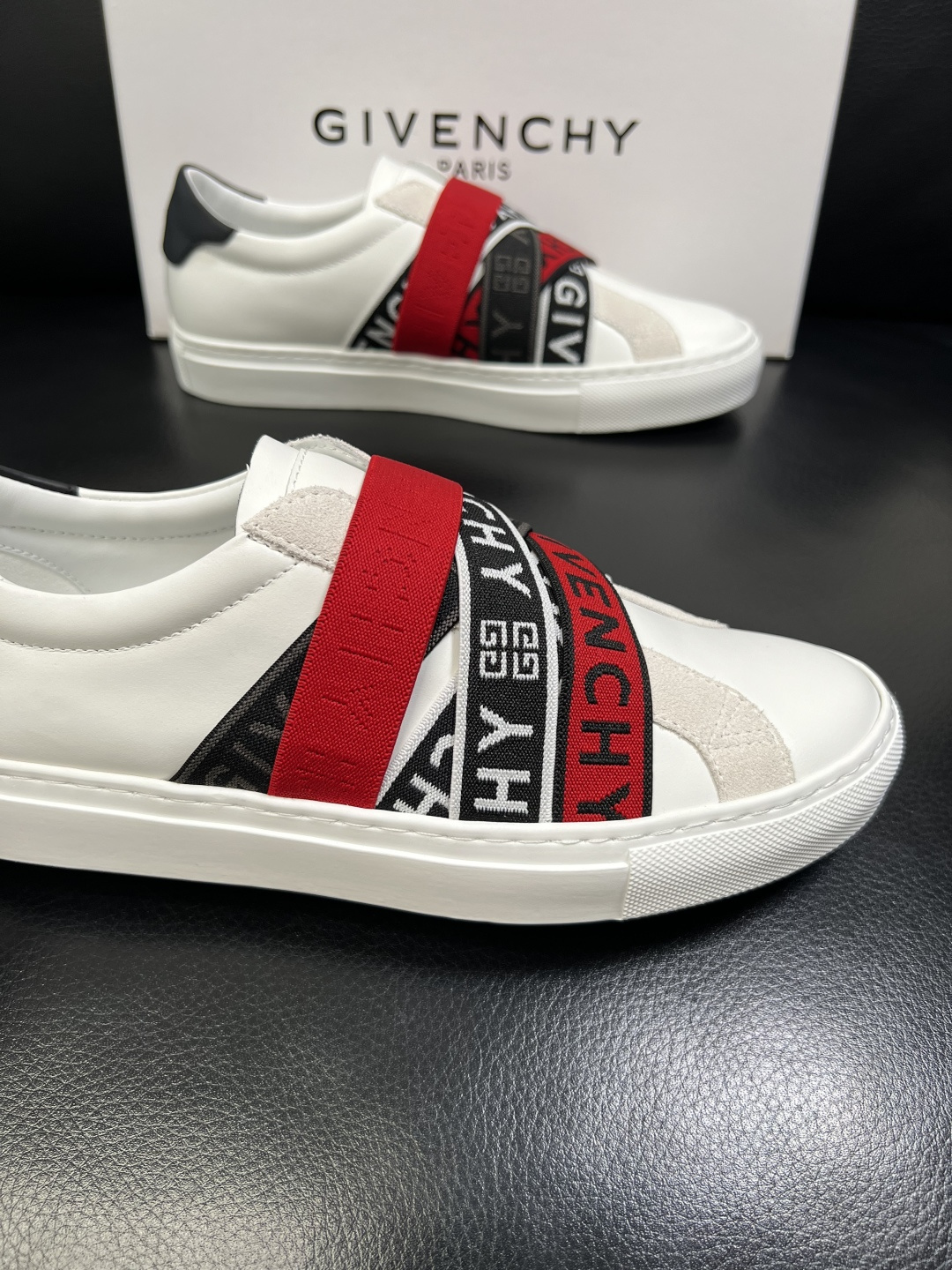 Givenchy 高品质 纪梵希 顶级工艺品 专柜新品同步，鞋面意大利进口牛皮拼布面料，进口水染牛皮内里