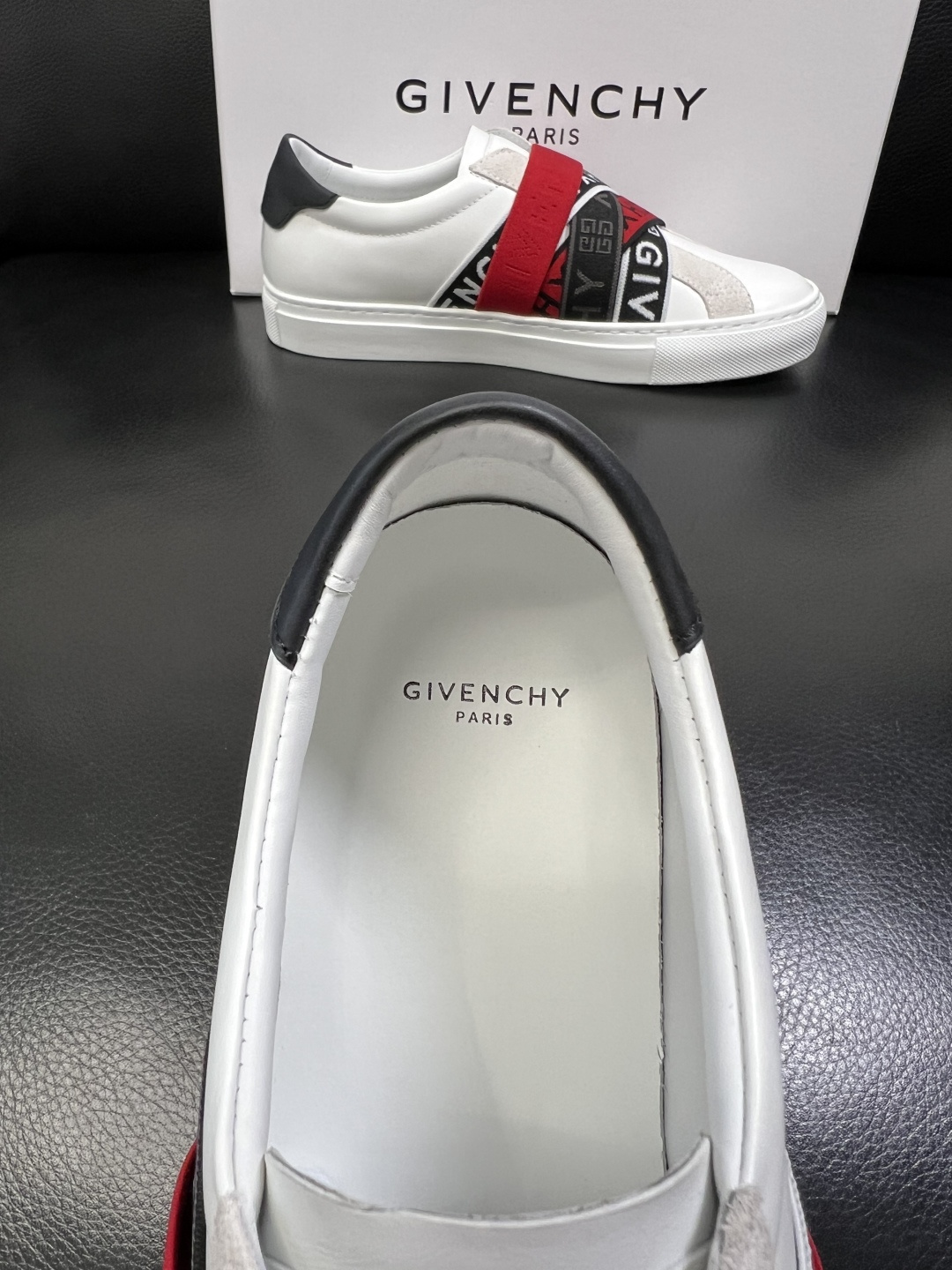 Givenchy 高品质 纪梵希 顶级工艺品 专柜新品同步，鞋面意大利进口牛皮拼布面料，进口水染牛皮内里