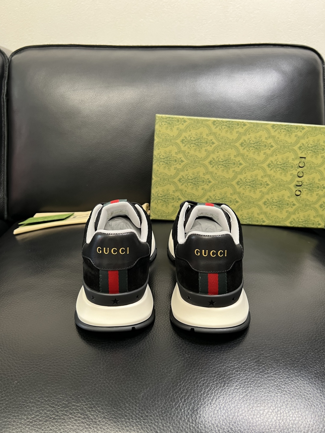 Gucci 高品质 顶级工艺品 古奇 专柜新款原厂配置，意大利进口牛皮面料，进口牛皮内里垫，透气舒适，鞋