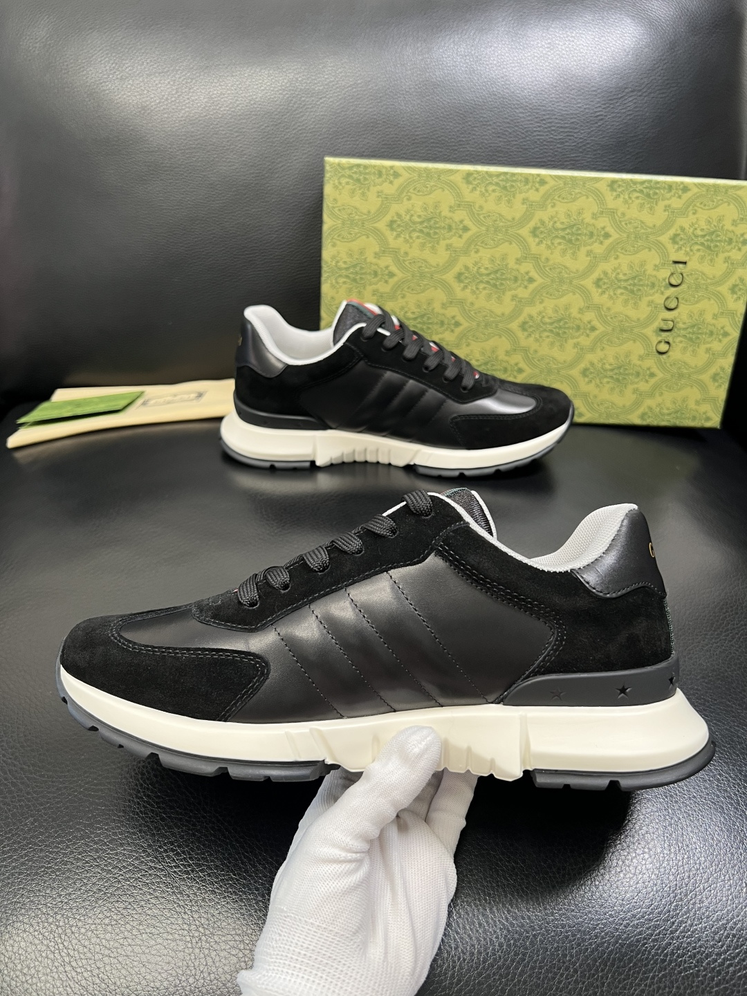 Gucci 高品质 顶级工艺品 古奇 专柜新款原厂配置，意大利进口牛皮面料，进口牛皮内里垫，透气舒适，鞋