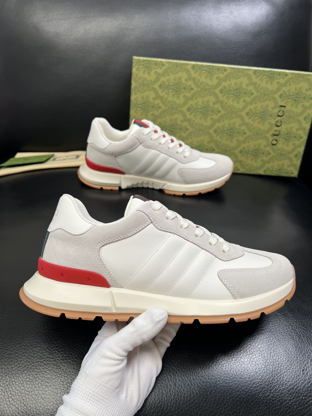 Gucci 高品质 顶级工艺品 古奇 专柜新款原厂配置，意大利进口牛皮面料，进口牛皮内里垫，透气舒适，鞋