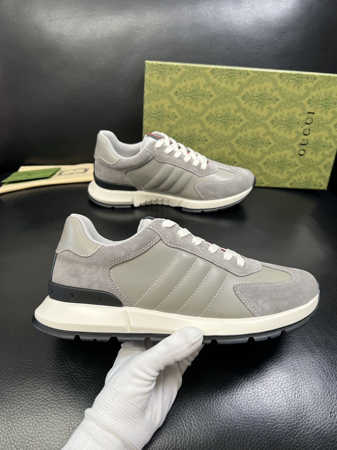 Gucci 高品质 顶级工艺品 古奇 专柜新款原厂配置，意大利进口牛皮面料，进口牛皮内里垫，透气舒适，鞋