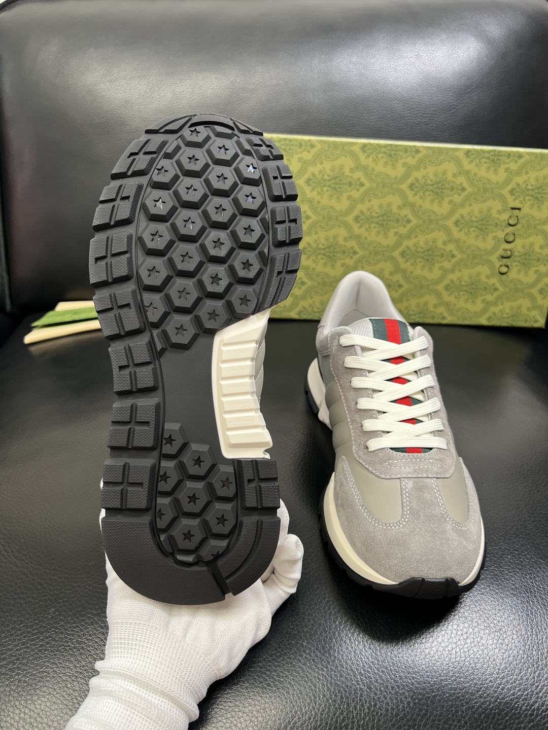 Gucci 高品质 顶级工艺品 古奇 专柜新款原厂配置，意大利进口牛皮面料，进口牛皮内里垫，透气舒适，鞋