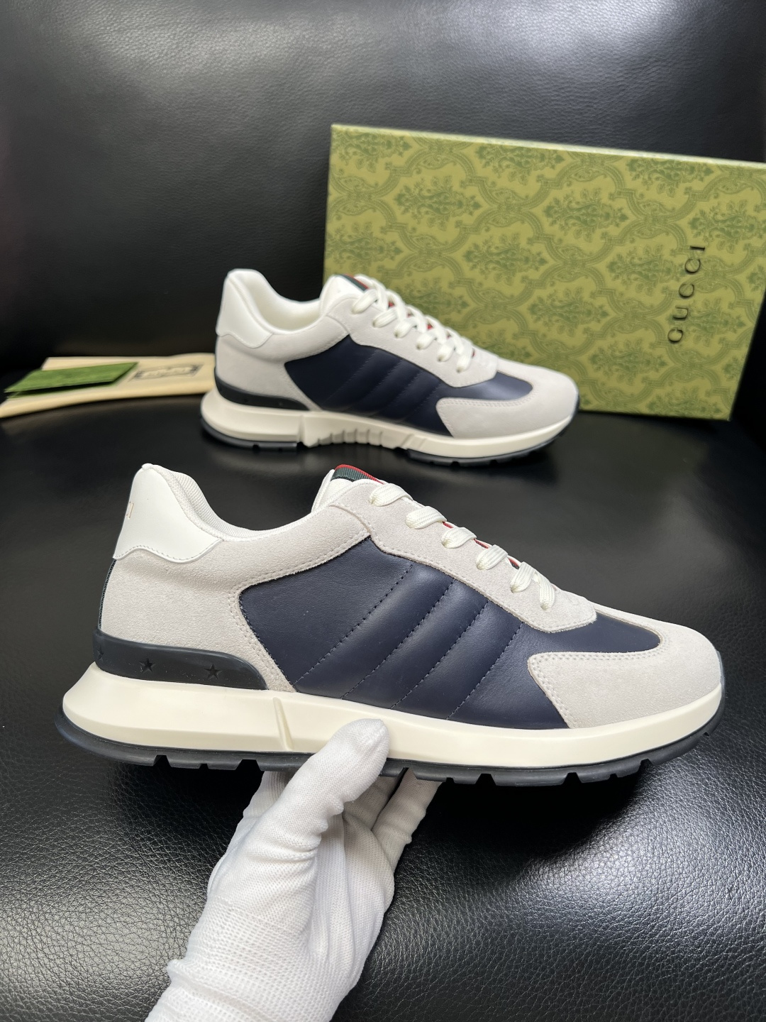 Gucci 高品质 顶级工艺品 古奇 专柜新款原厂配置，意大利进口牛皮面料，进口牛皮内里垫，透气舒适，鞋