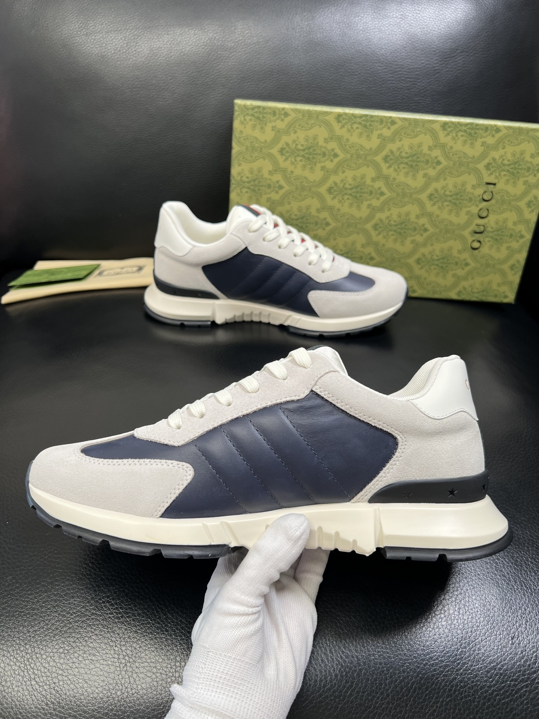 Gucci 高品质 顶级工艺品 古奇 专柜新款原厂配置，意大利进口牛皮面料，进口牛皮内里垫，透气舒适，鞋