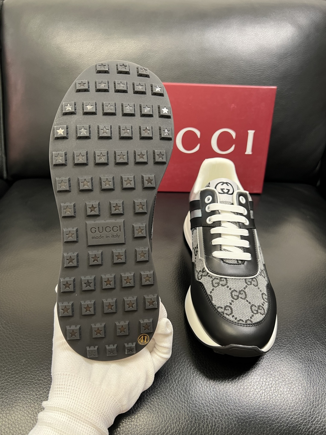 Gucci 高品质 顶级工艺品 古奇专柜新款，原厂配置意大利进口牛皮面料，进口牛皮内里垫，透气舒适，鞋底