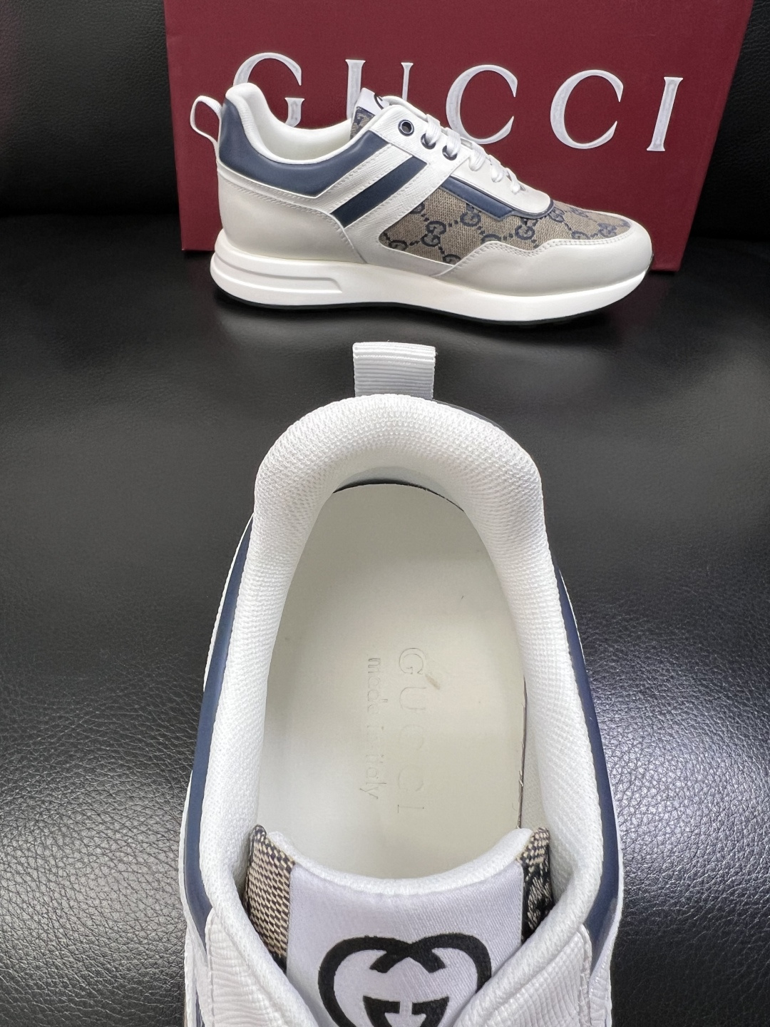 Gucci 高品质 顶级工艺品 古奇专柜新款，原厂配置意大利进口牛皮面料，进口牛皮内里垫，透气舒适，鞋底