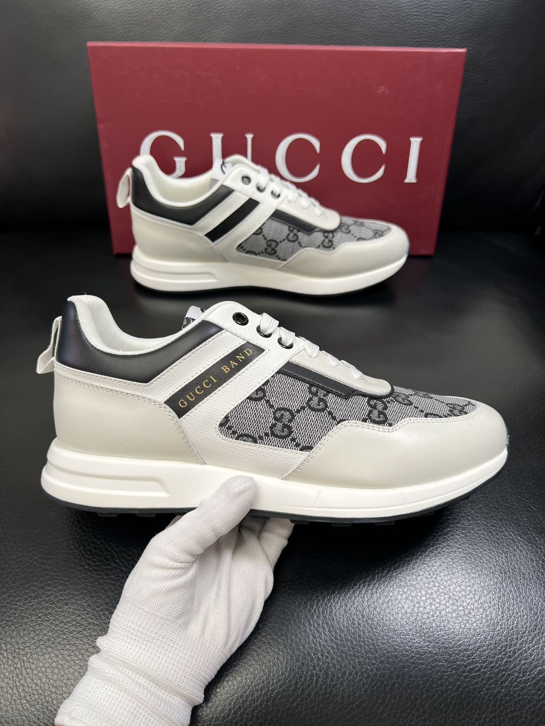 Gucci 高品质 顶级工艺品 古奇专柜新款，原厂配置意大利进口牛皮面料，进口牛皮内里垫，透气舒适，鞋底