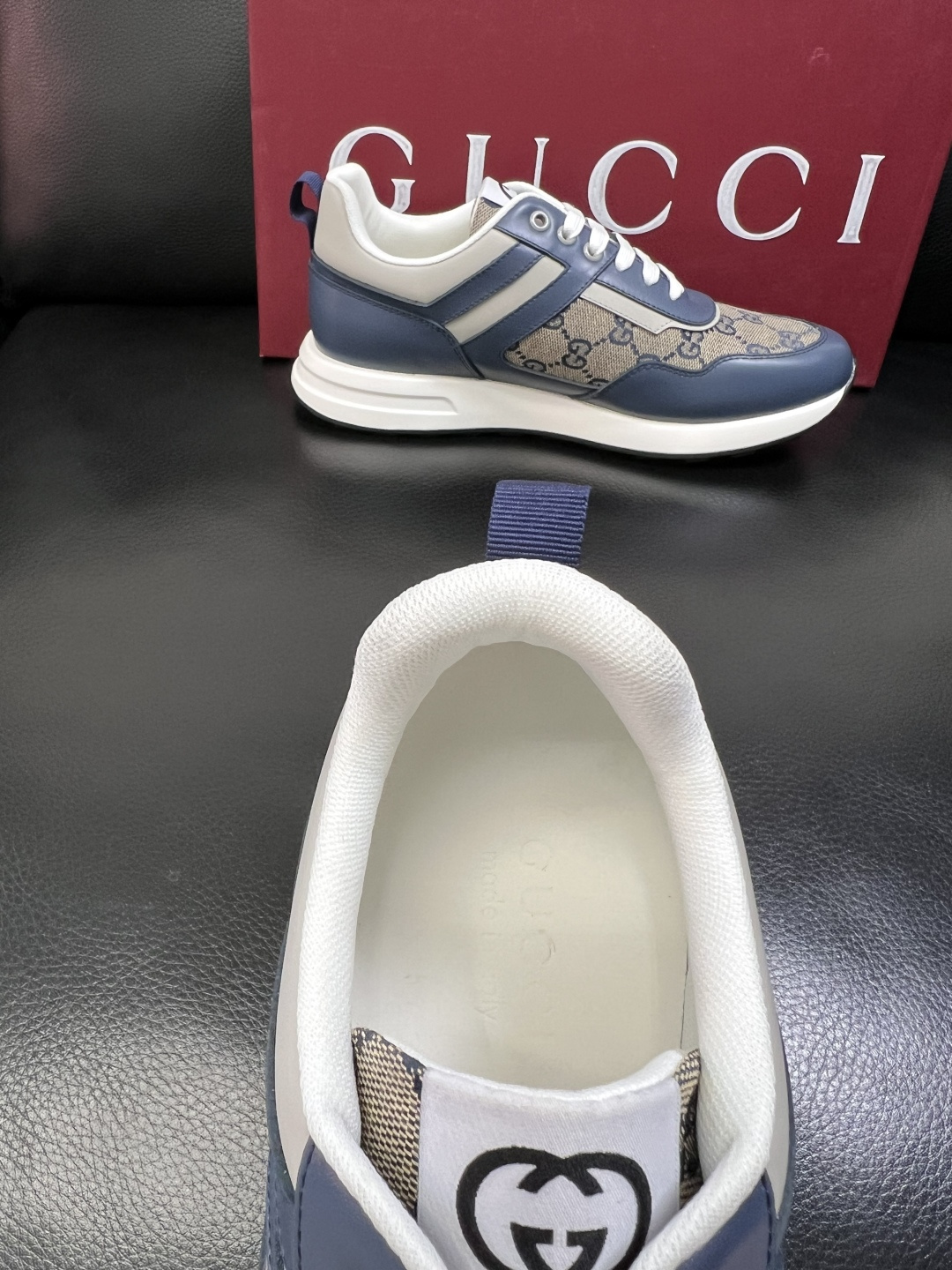 Gucci 高品质 顶级工艺品 古奇专柜新款，原厂配置意大利进口牛皮面料，进口牛皮内里垫，透气舒适，鞋底