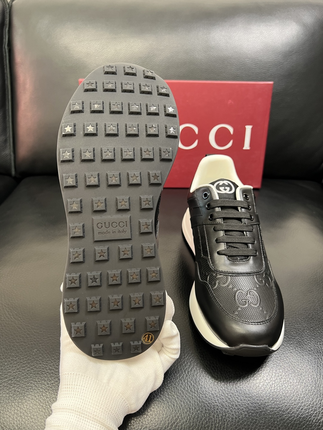 Gucci 高品质 顶级工艺品 古奇专柜新款，原厂配置意大利进口牛皮面料，进口牛皮内里垫，透气舒适，鞋底