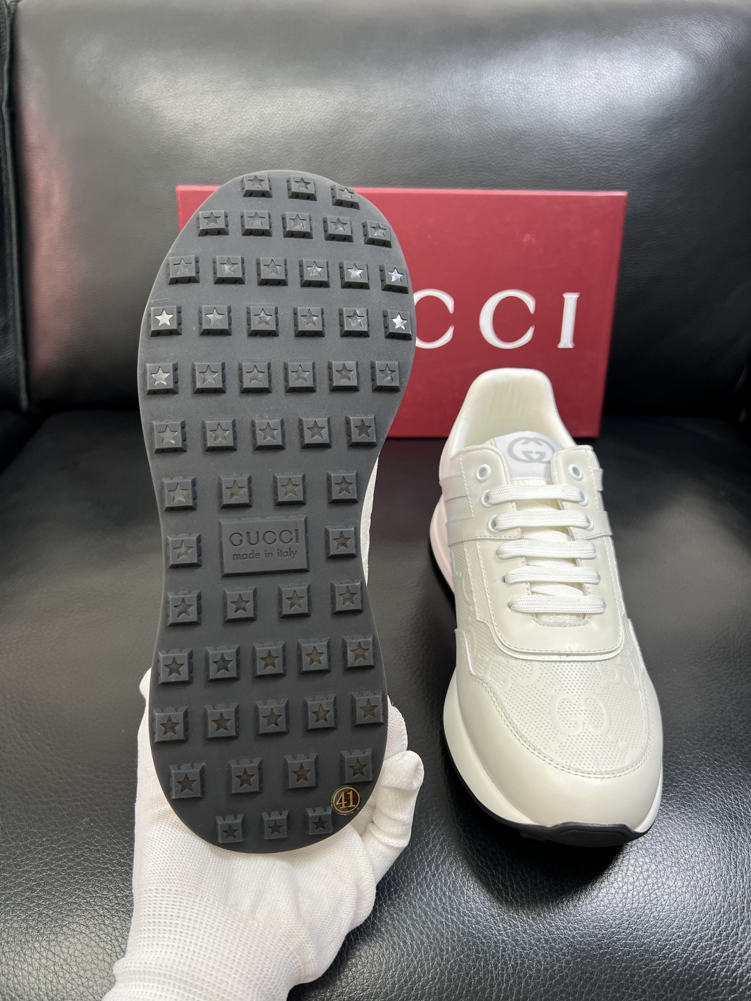 Gucci 高品质 顶级工艺品 古奇专柜新款，原厂配置意大利进口牛皮面料，进口牛皮内里垫，透气舒适，鞋底