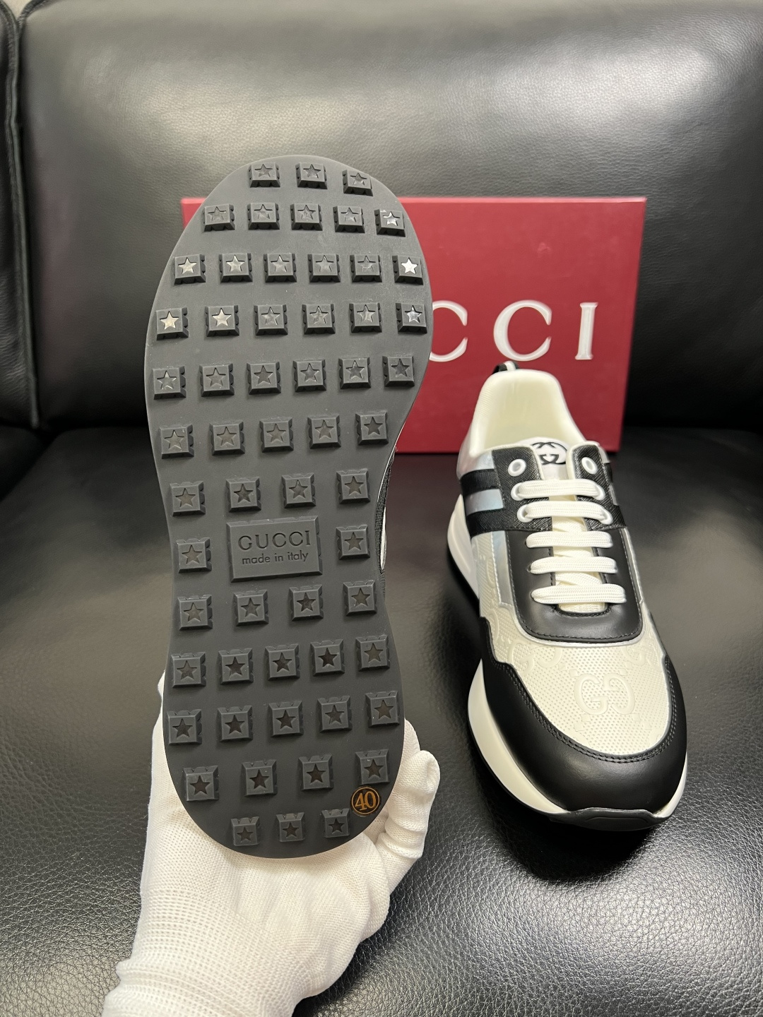 Gucci 高品质 顶级工艺品 古奇专柜新款，原厂配置意大利进口牛皮面料，进口牛皮内里垫，透气舒适，鞋底